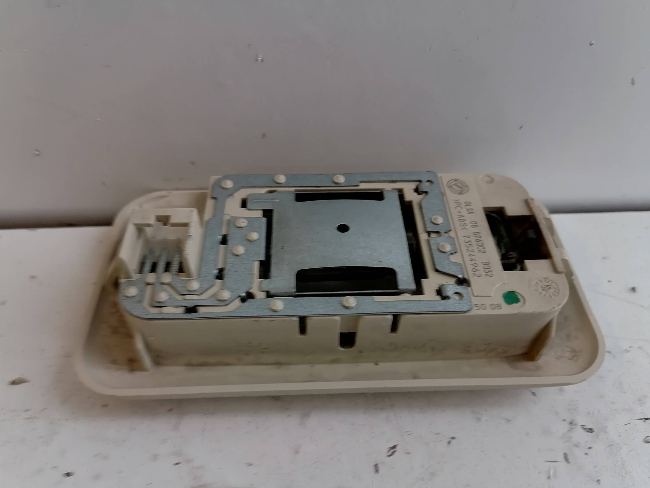 Luce cortesia ant. tetto