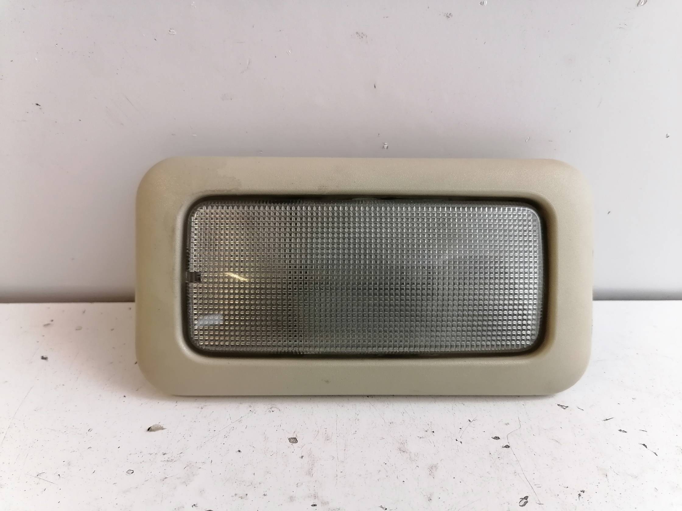 Luce cortesia ant. tetto