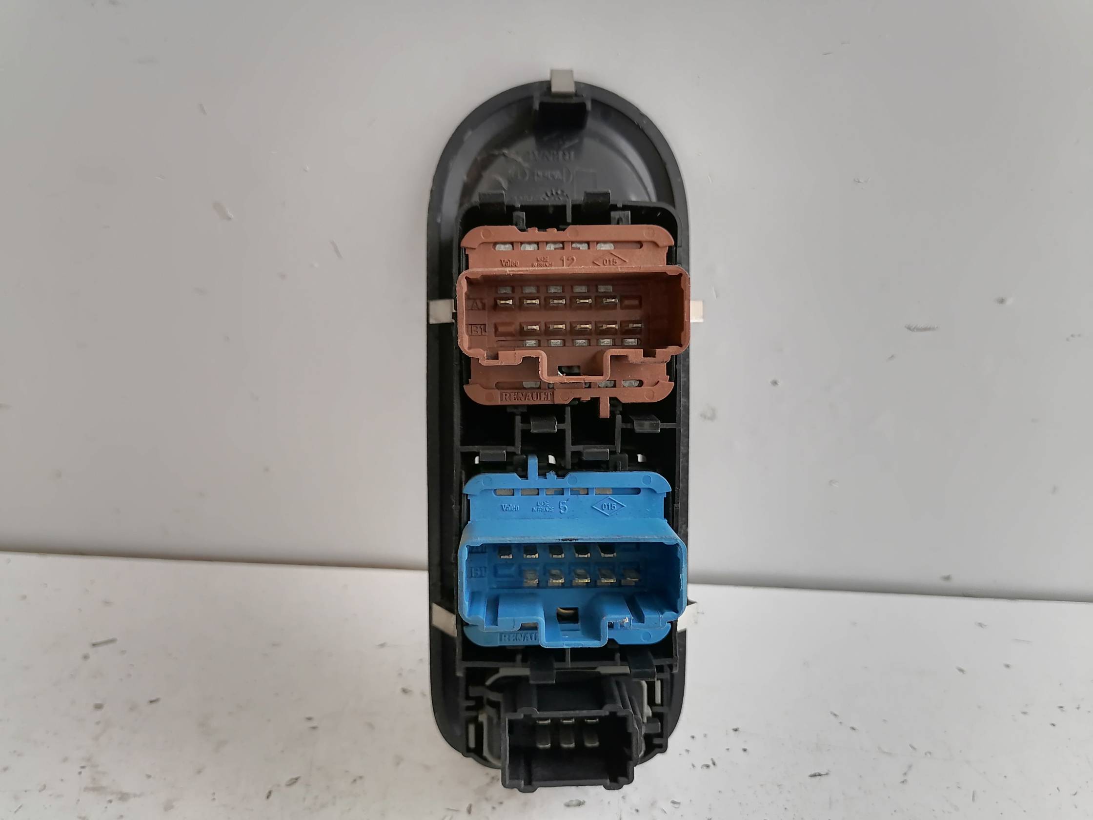 Interruttore alzacristalli porta ant. sx.