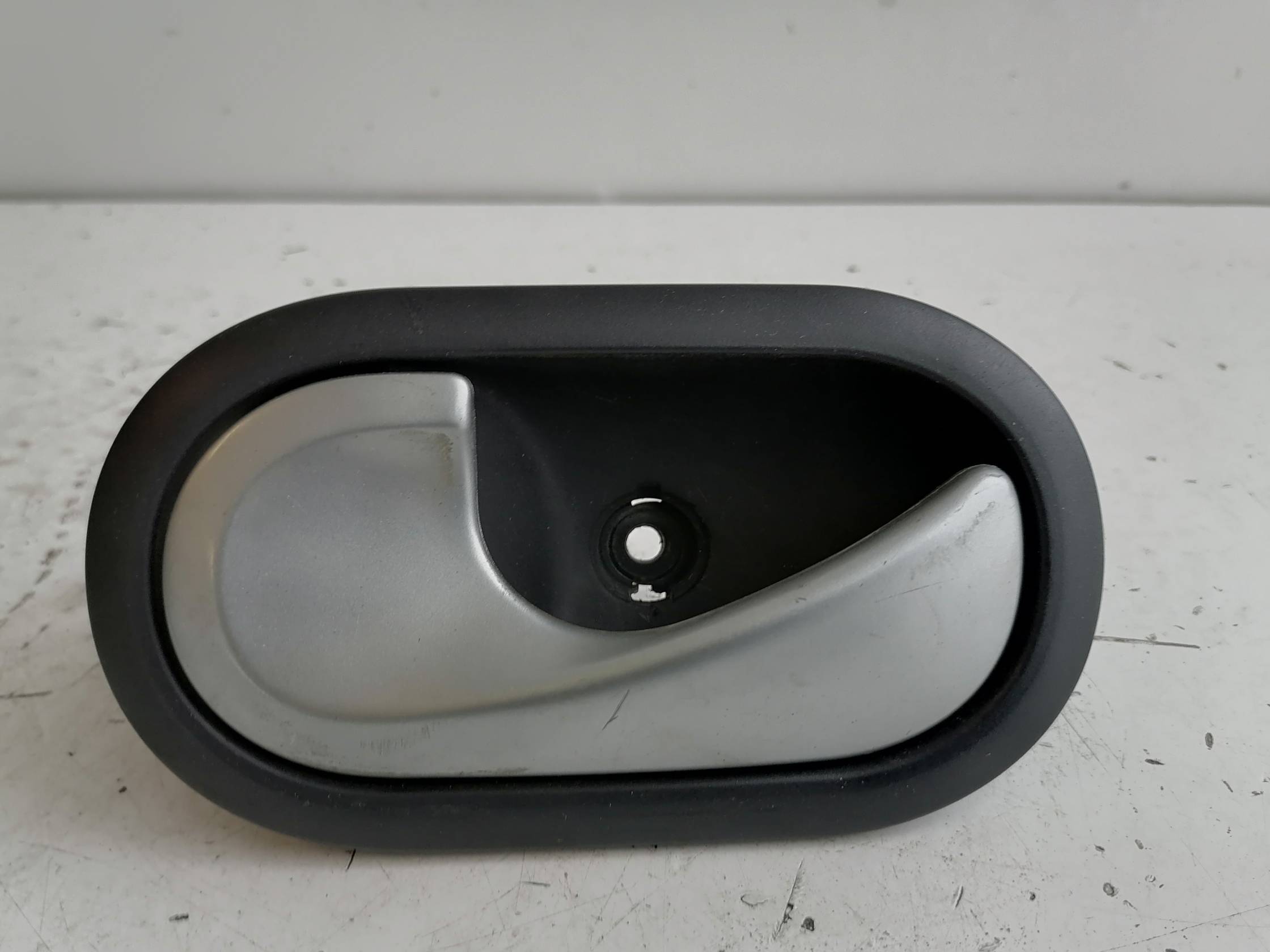 Maniglia int. apertura  porta ant. 