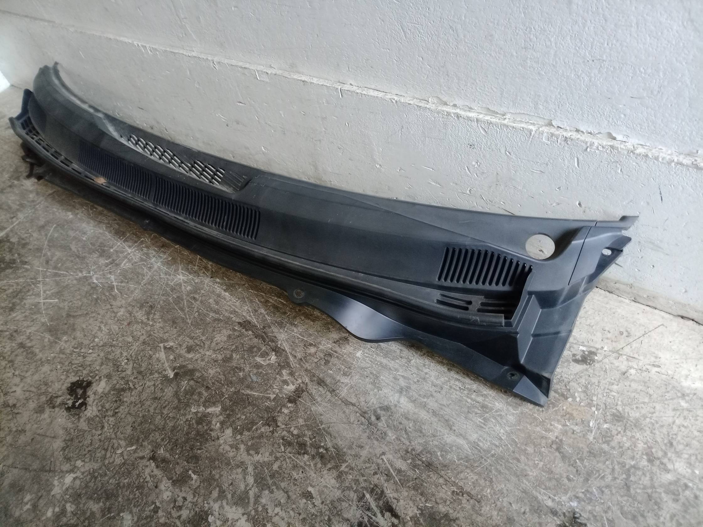 Griglia centr. sottoparabrezza