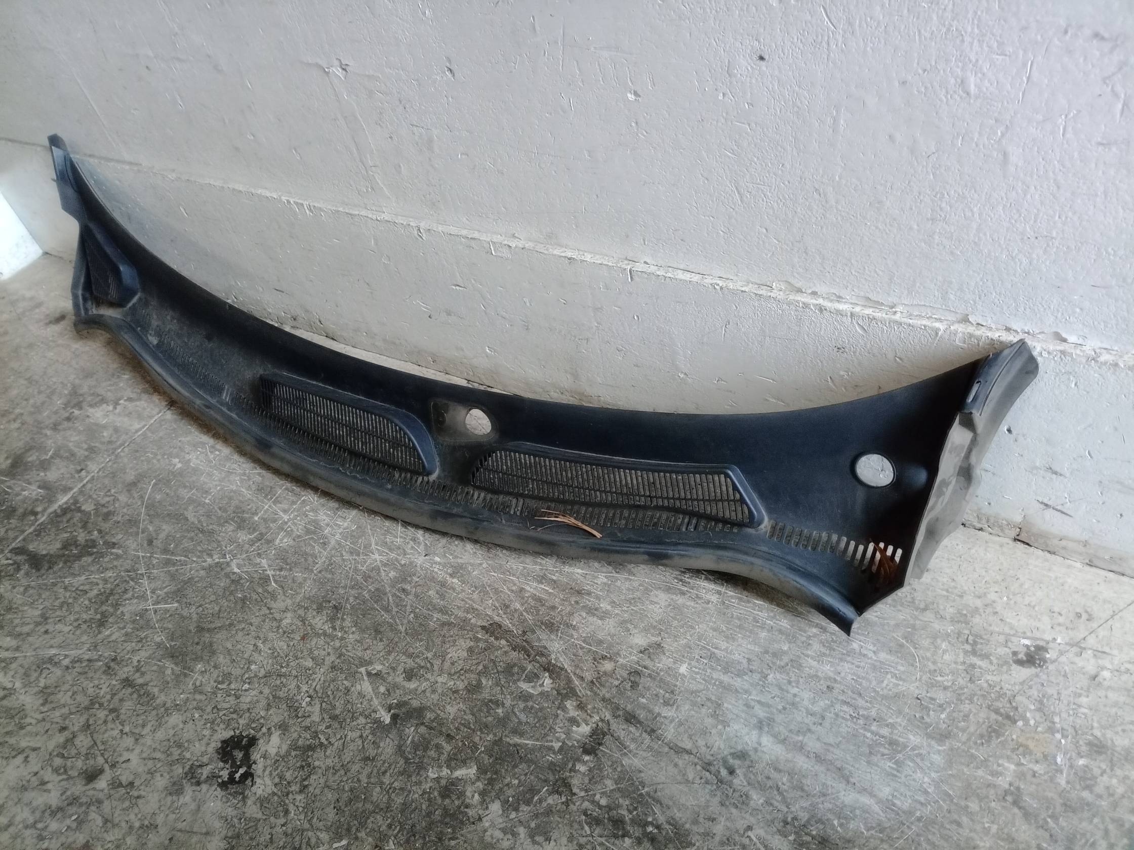 Griglia centr. sottoparabrezza