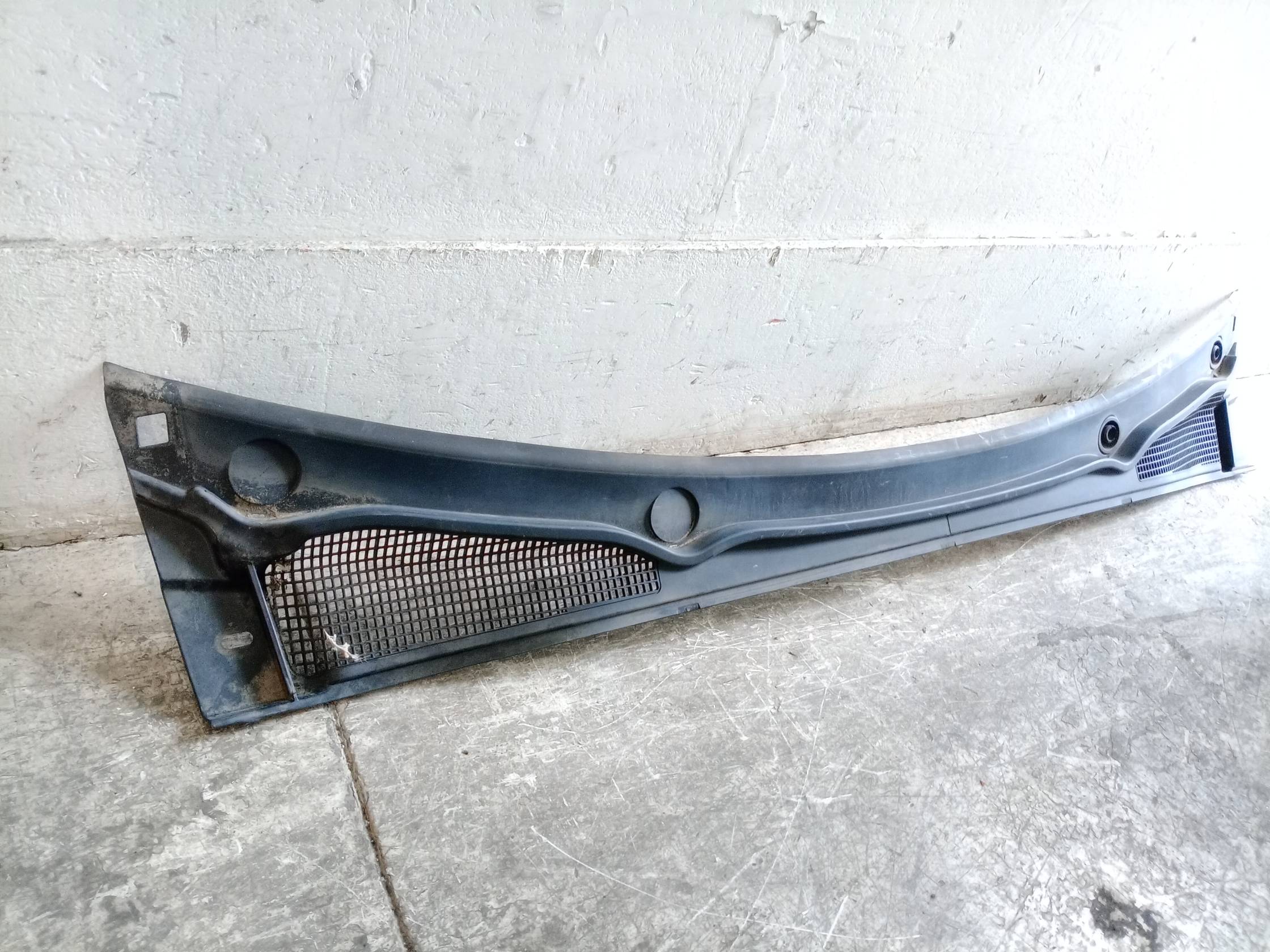 Griglia centr. sottoparabrezza