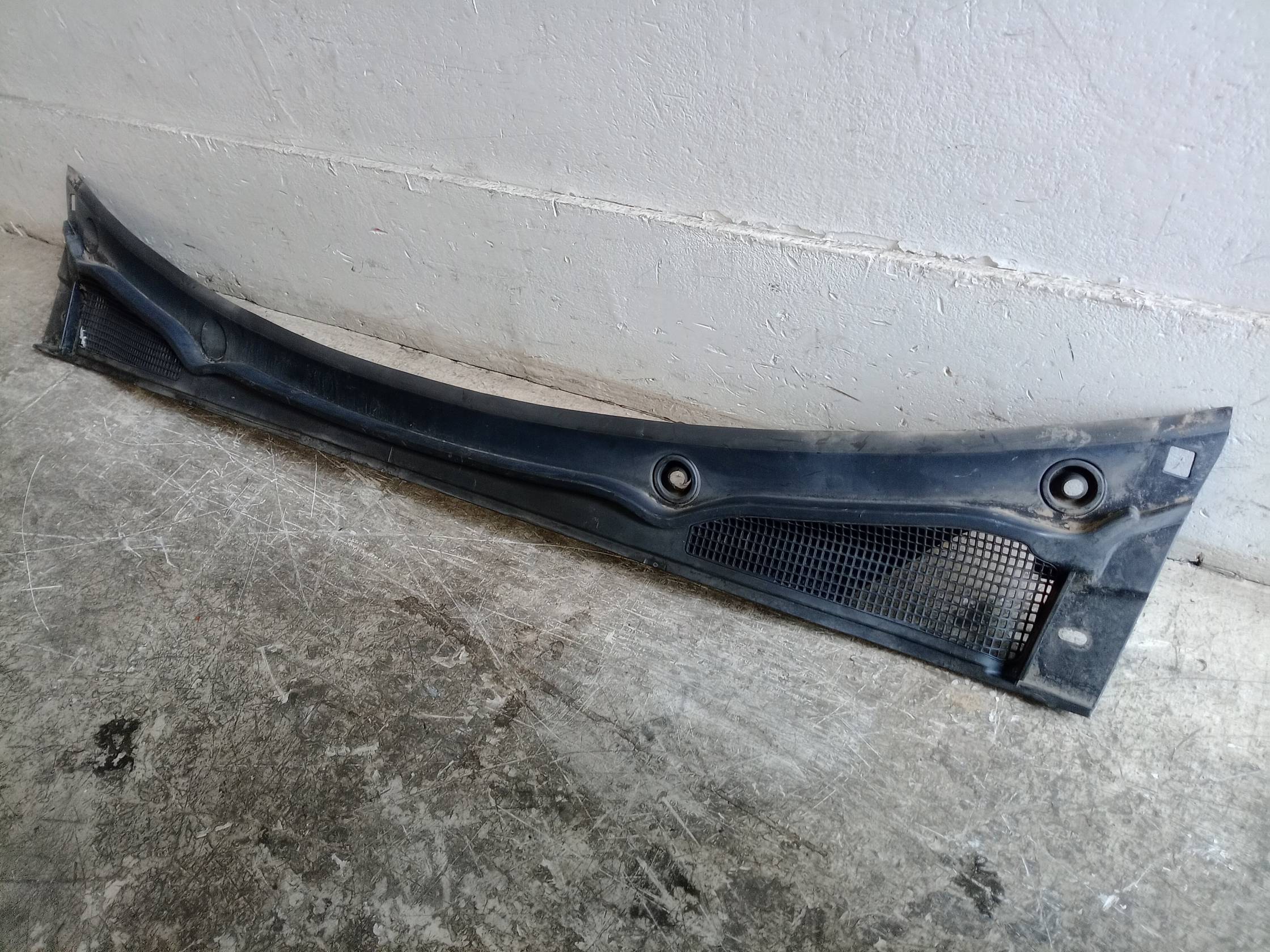 Griglia centr. sottoparabrezza