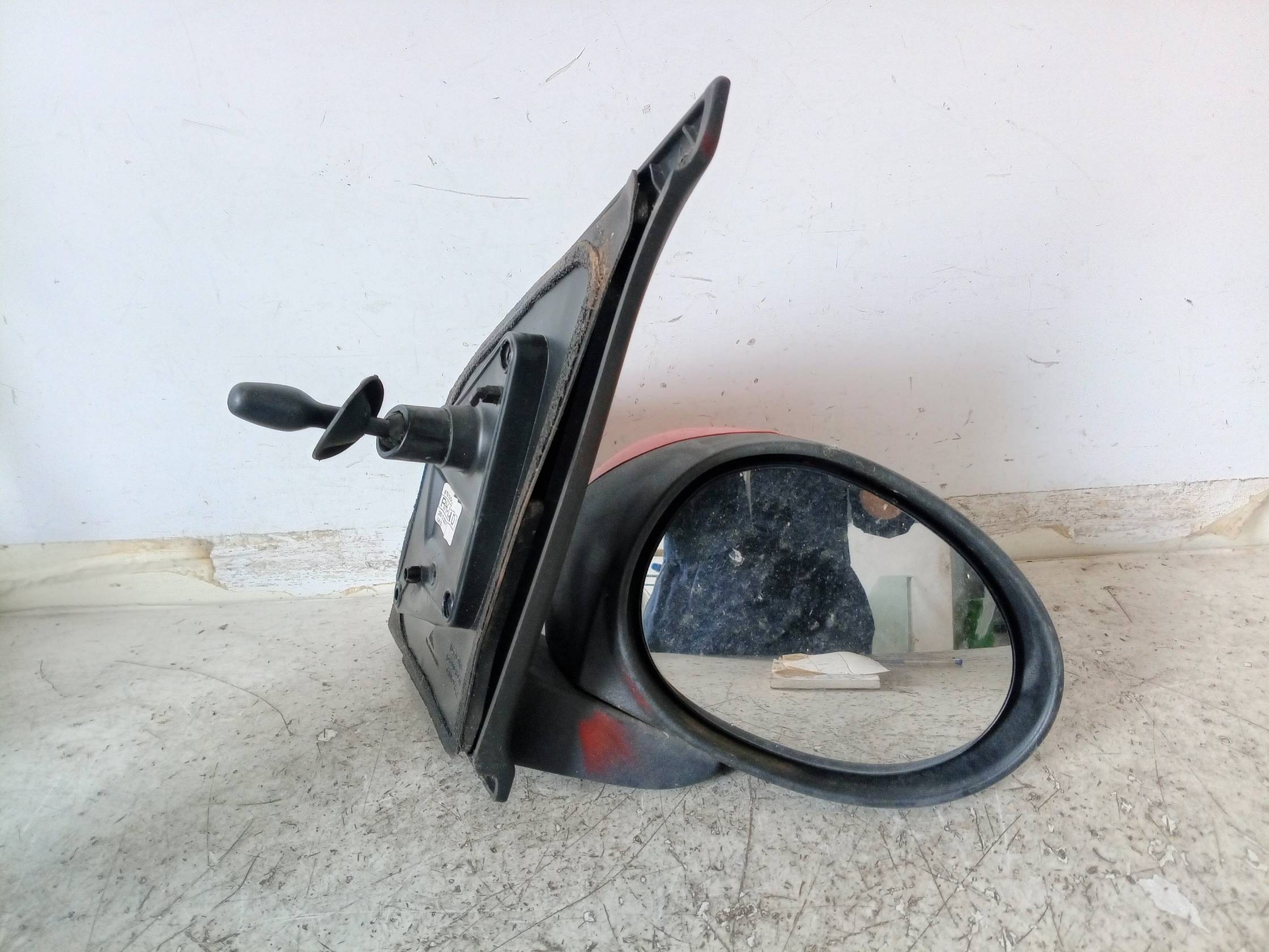 Retrovisore est. dx.