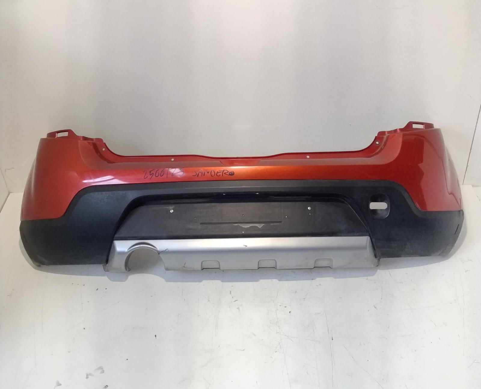 Paraurti post. Paraurti post.