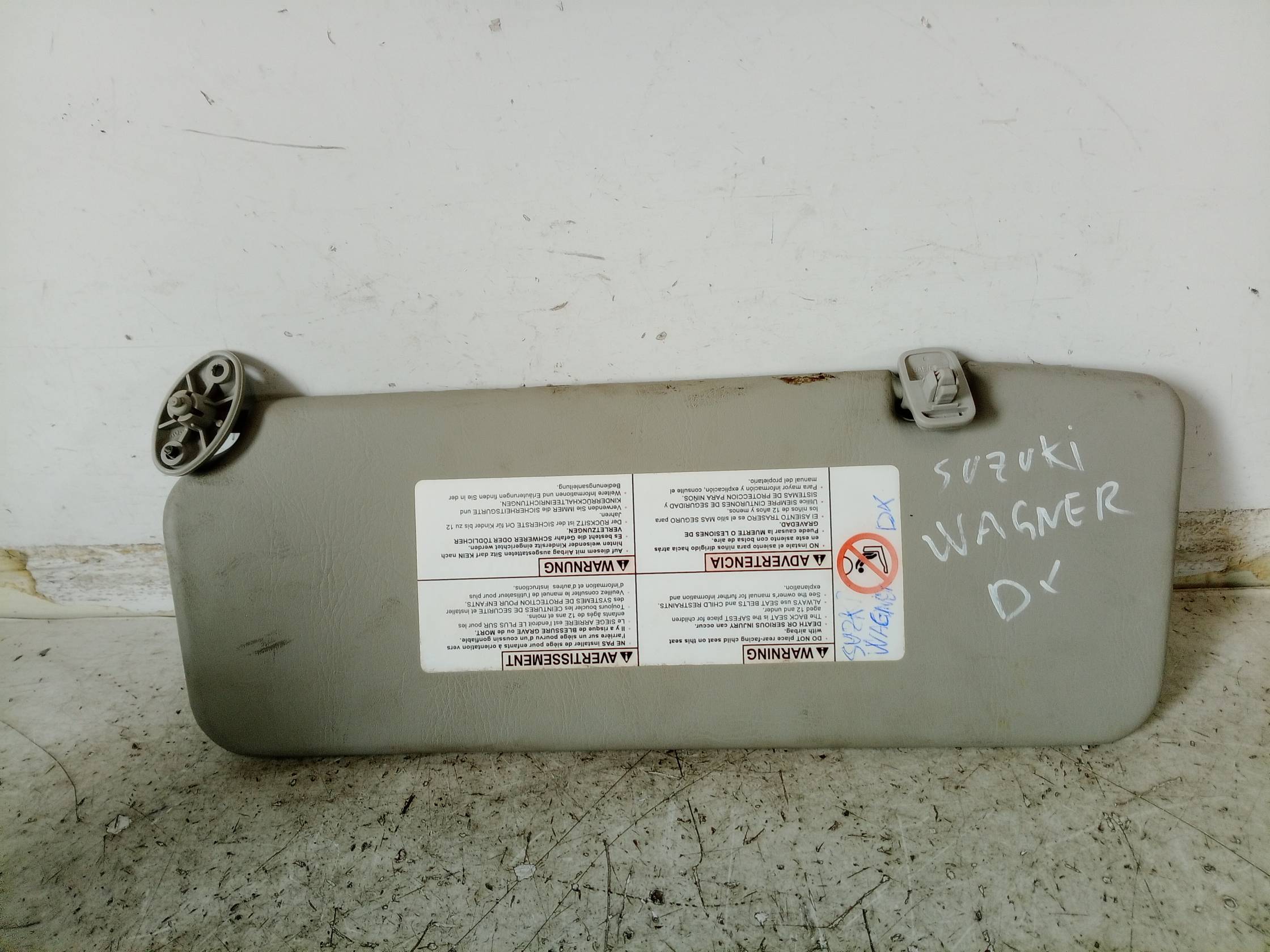 Aletta parasole parabrezza dx.