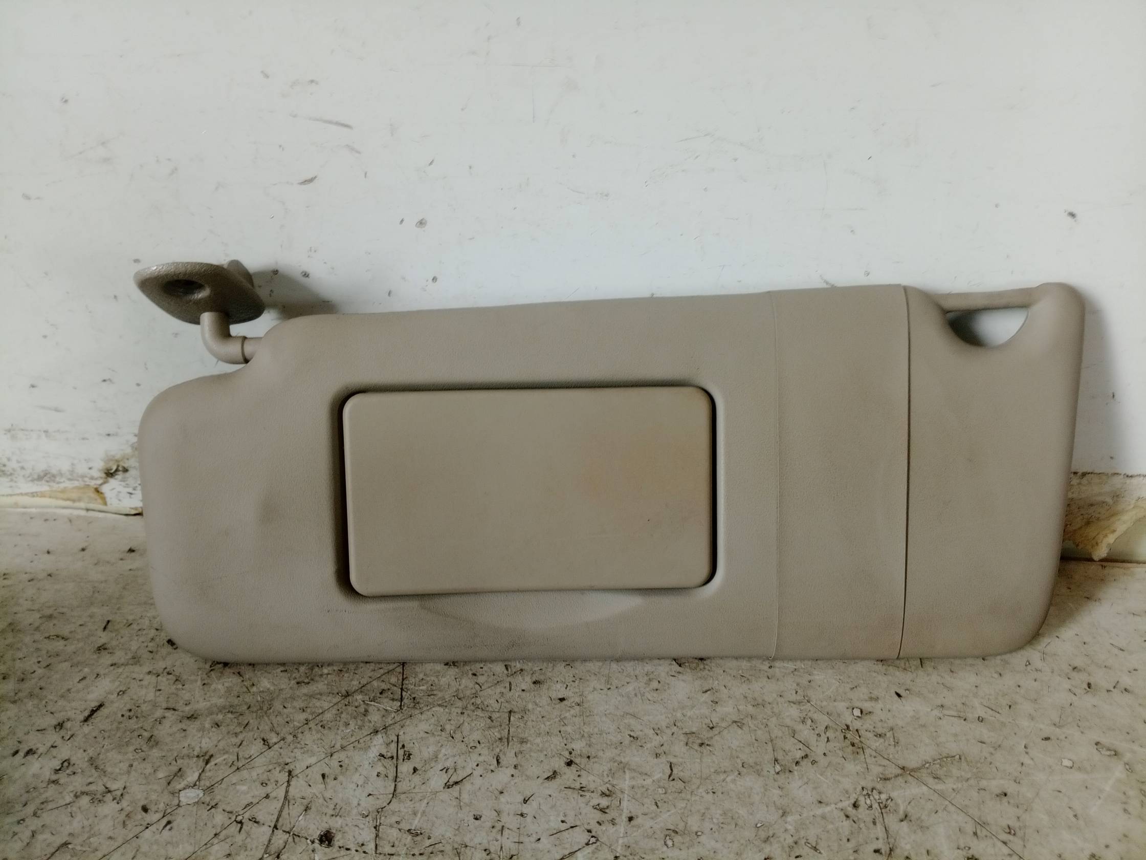 Aletta parasole parabrezza sx.