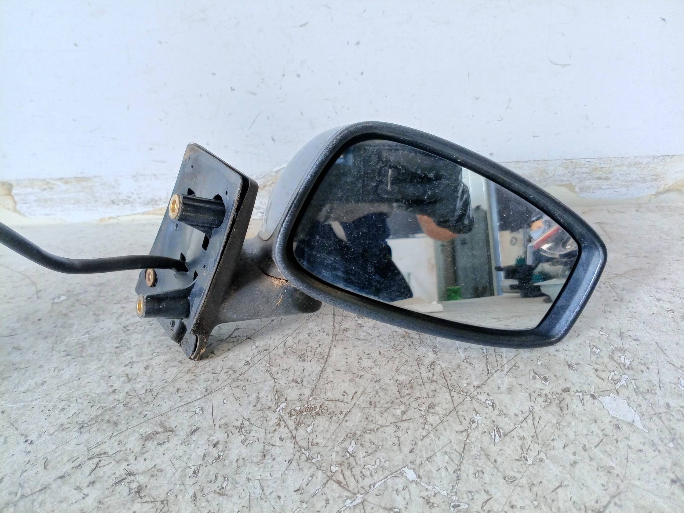 Retrovisore est. dx.