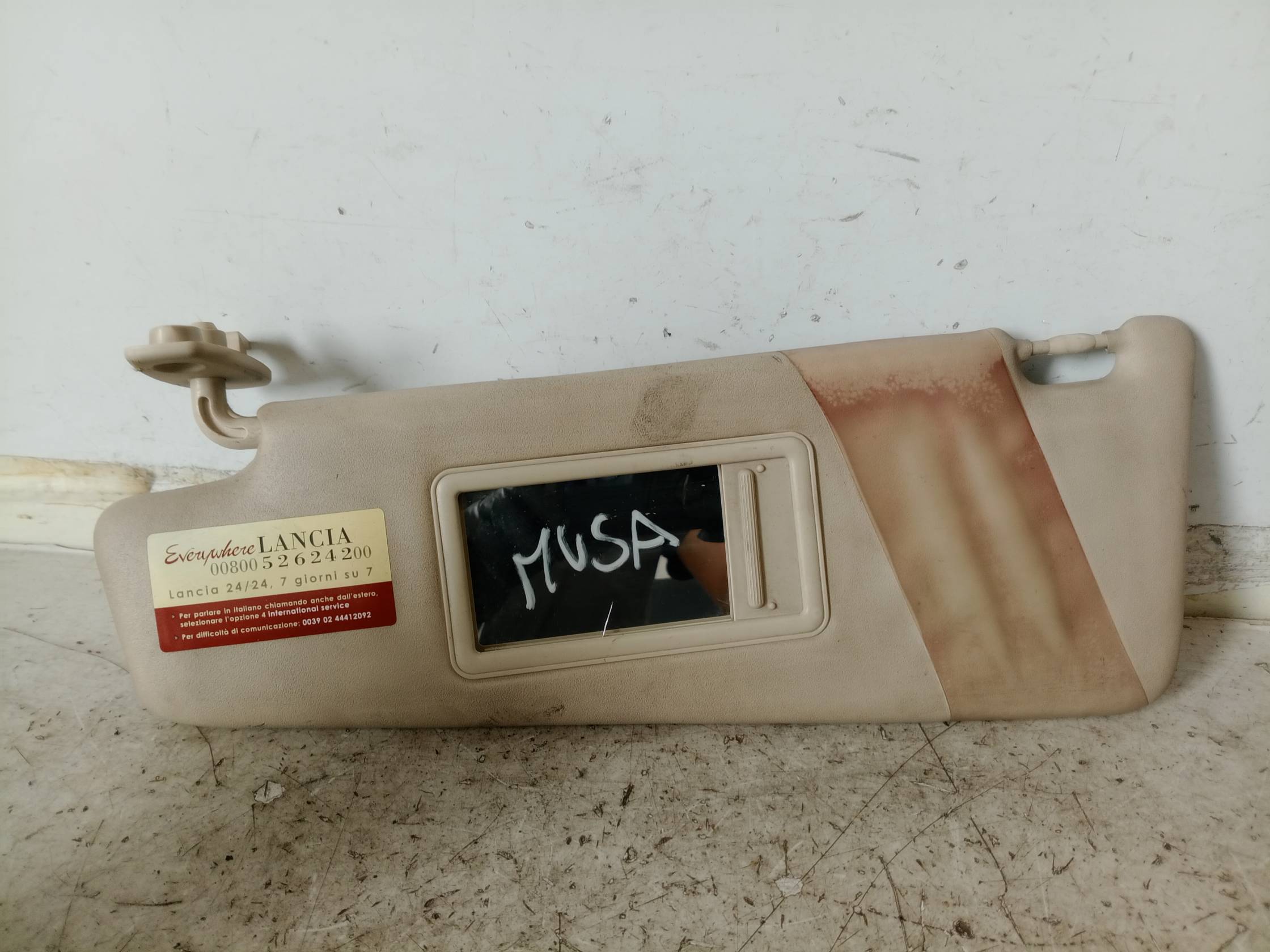 Aletta parasole parabrezza sx.