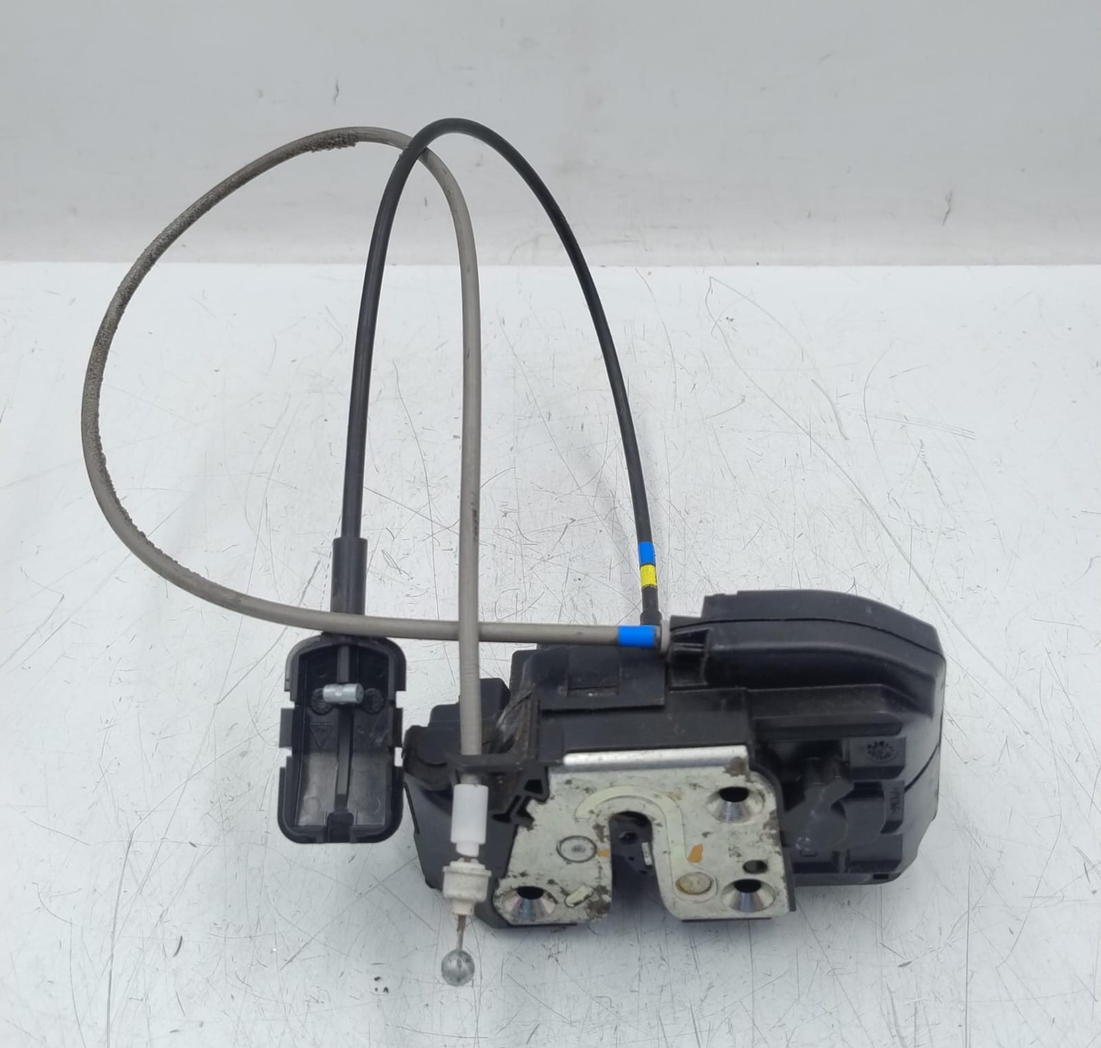 Serratura porta post. dx.