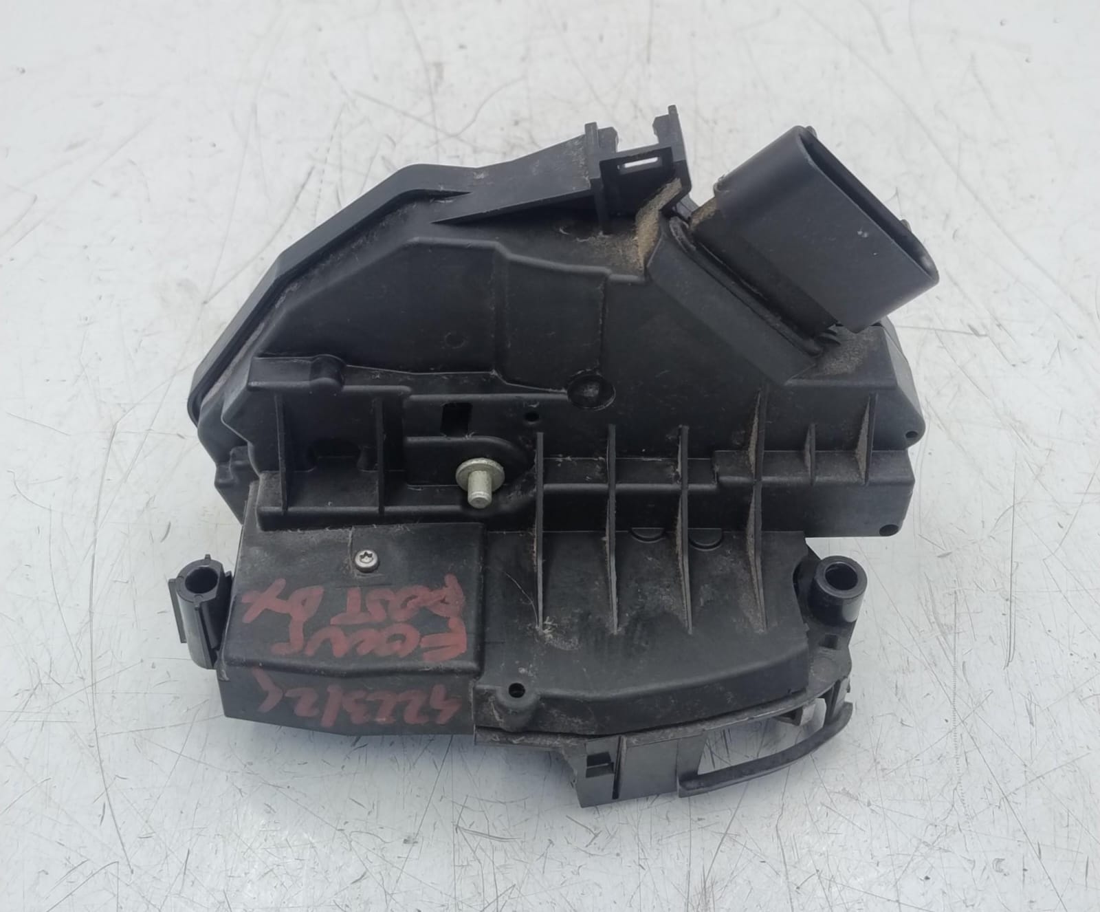 Serratura porta post. dx.