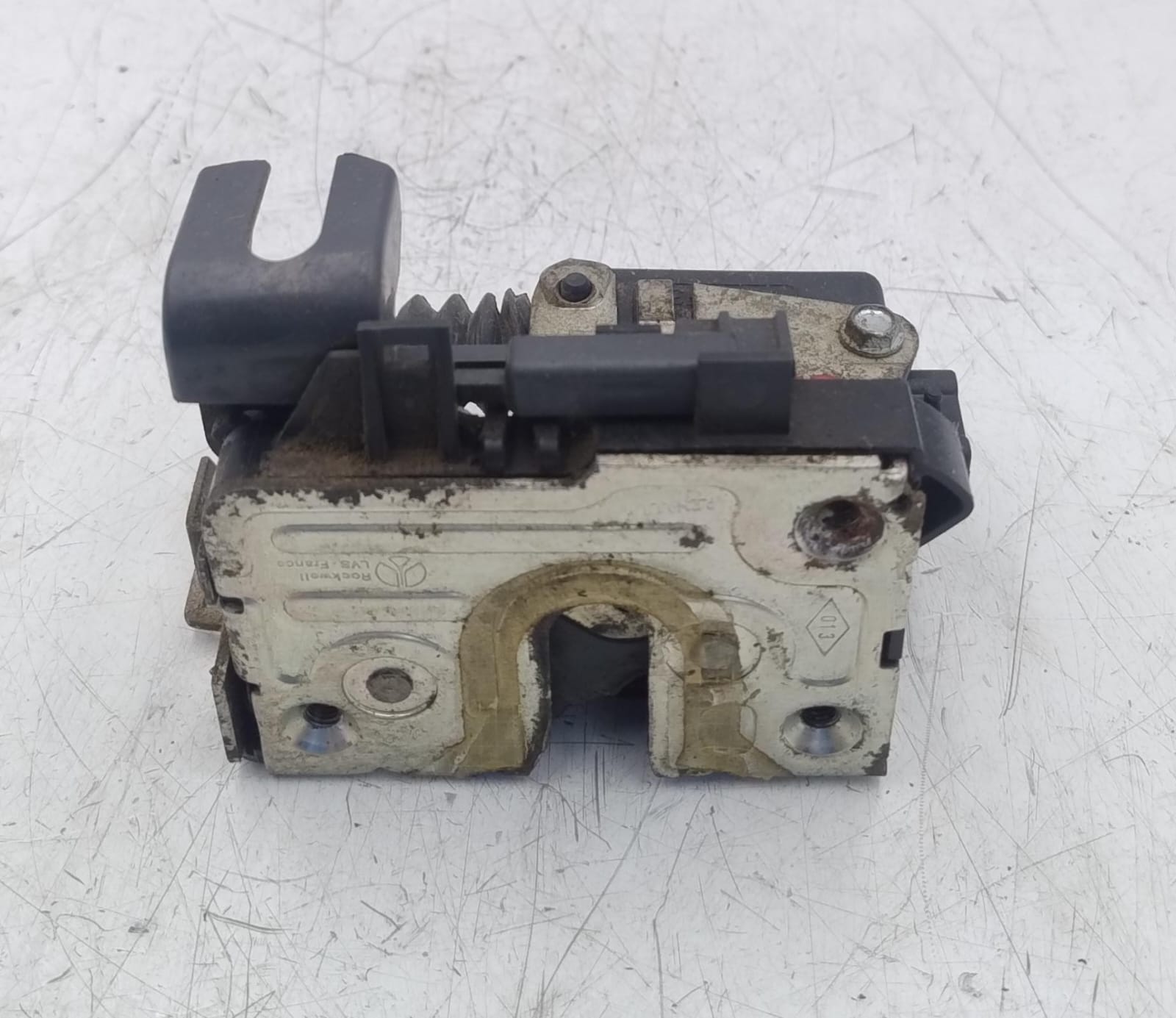 Serratura porta ant. dx.