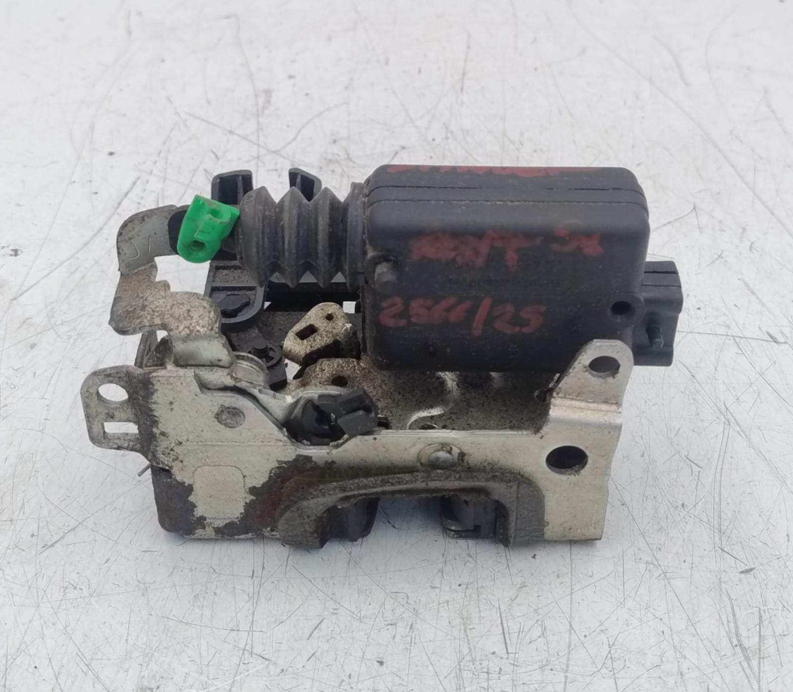 Serratura porta ant. sx.