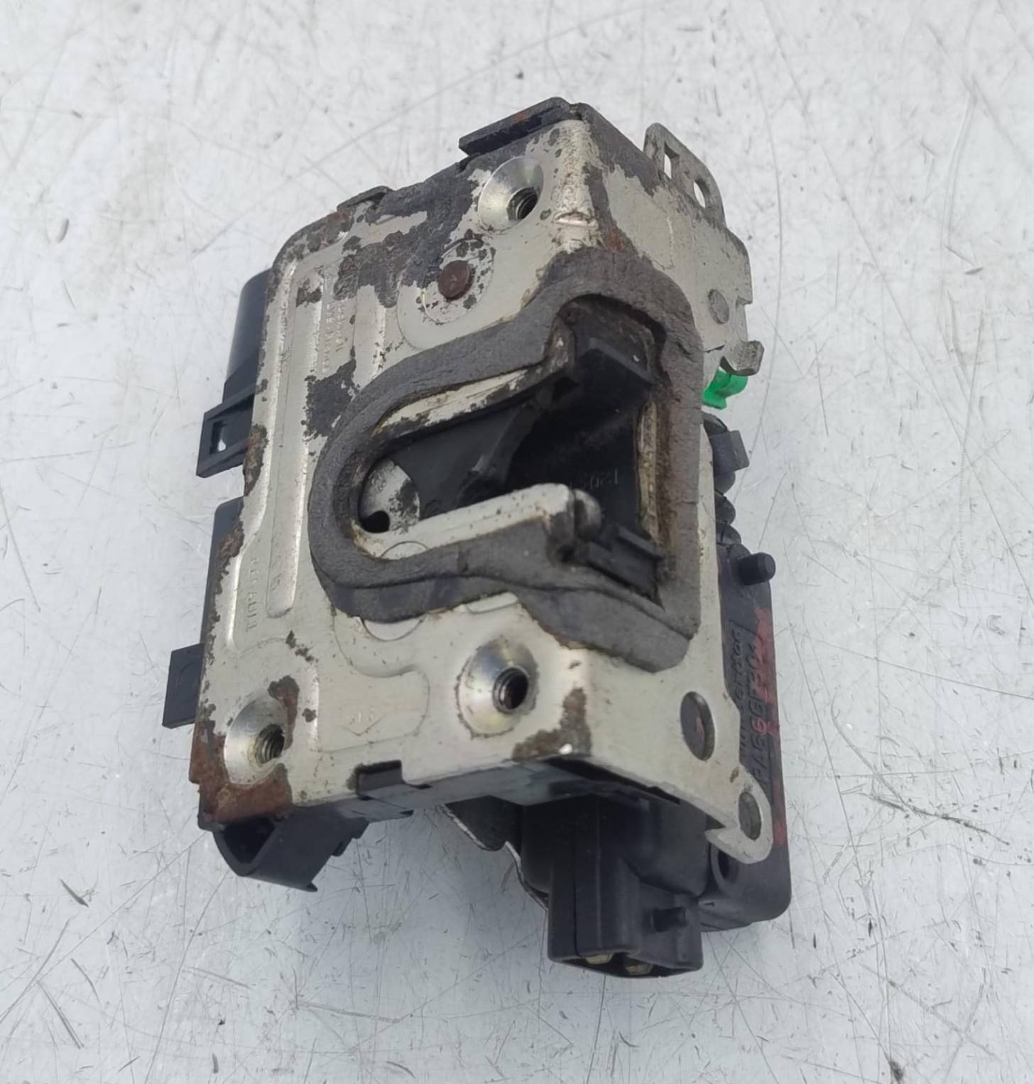 Serratura porta ant. sx.