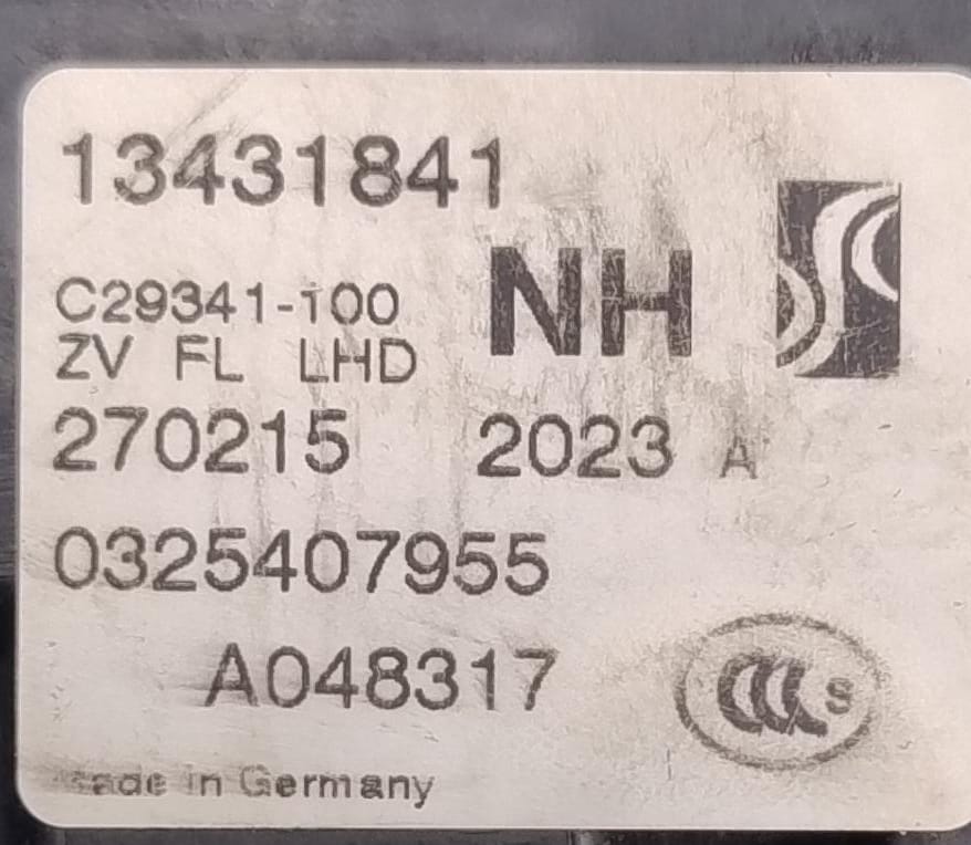 Serratura porta ant. sx. con maniglia esterna