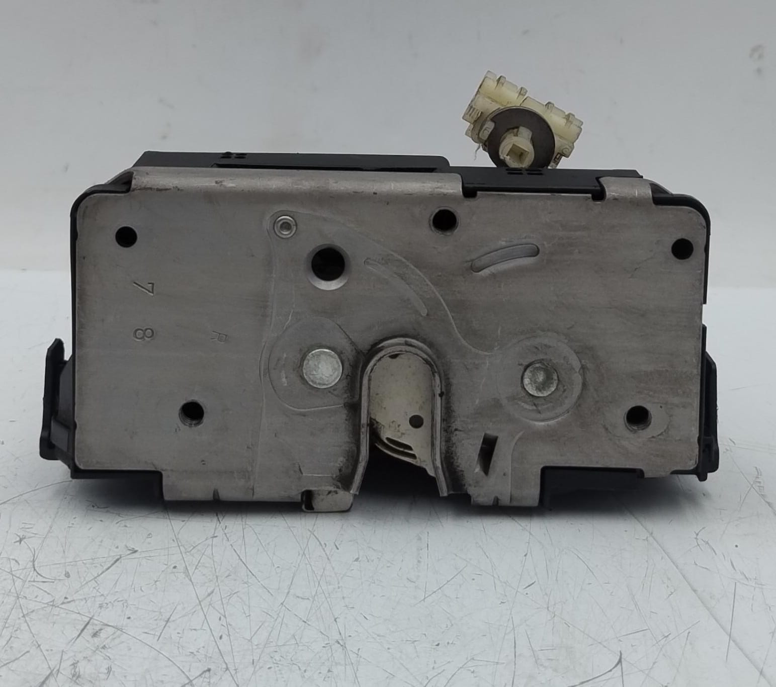 Serratura porta ant. dx.