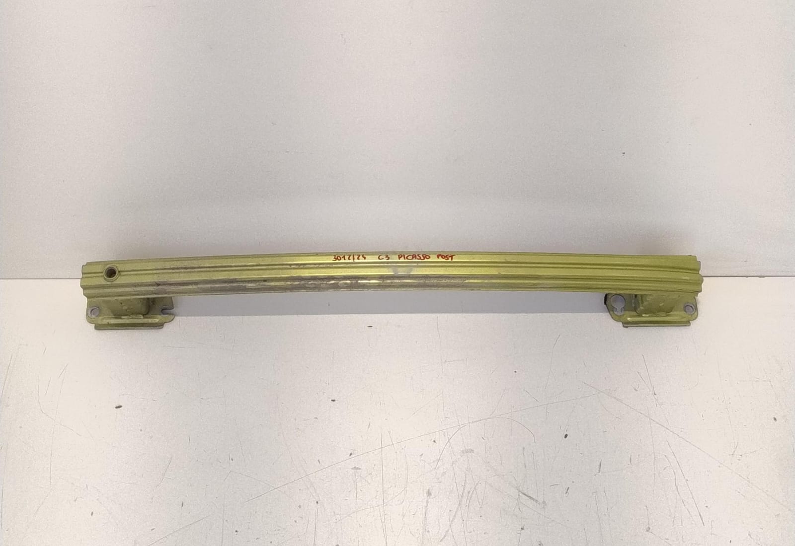 Traversa paraurti post.