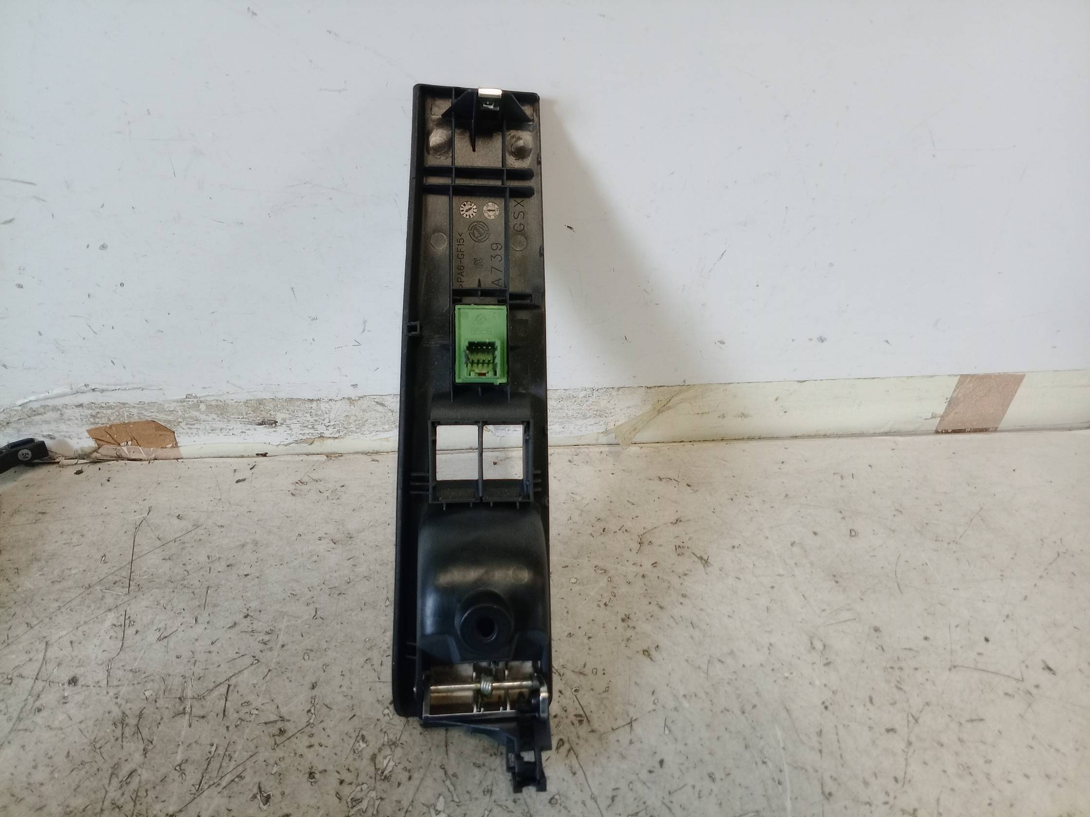 Interruttore alzacristalli porta ant.