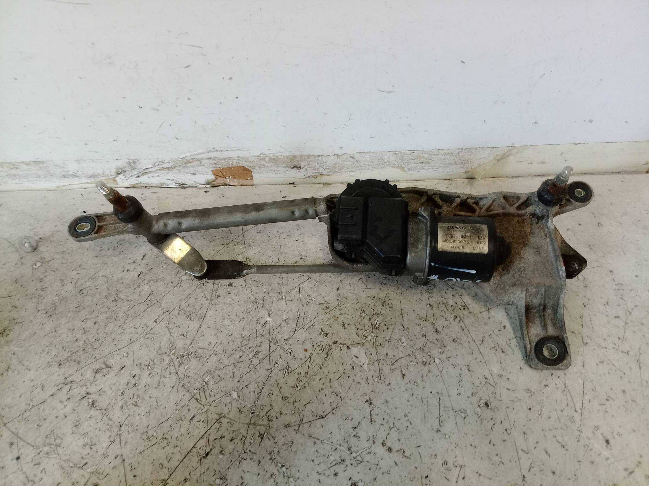 Meccanismo tergiparabrezza con motorino