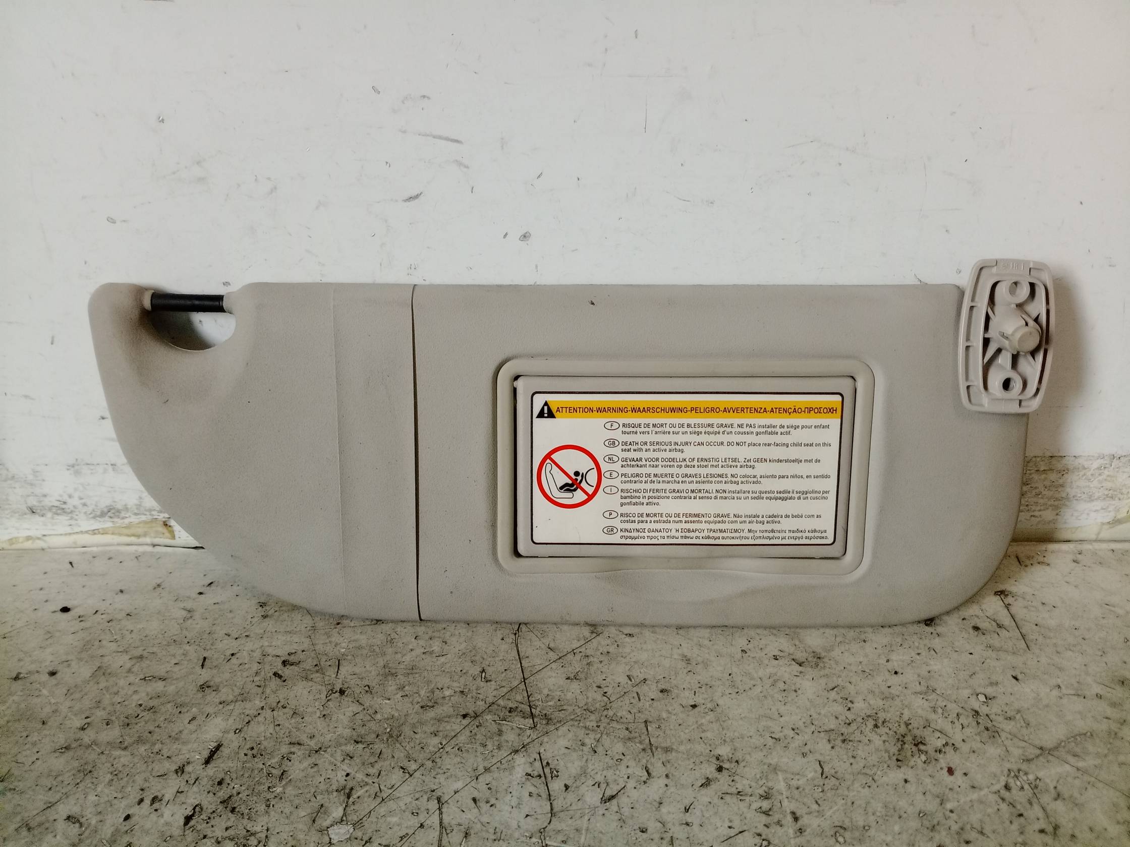 Aletta parasole parabrezza