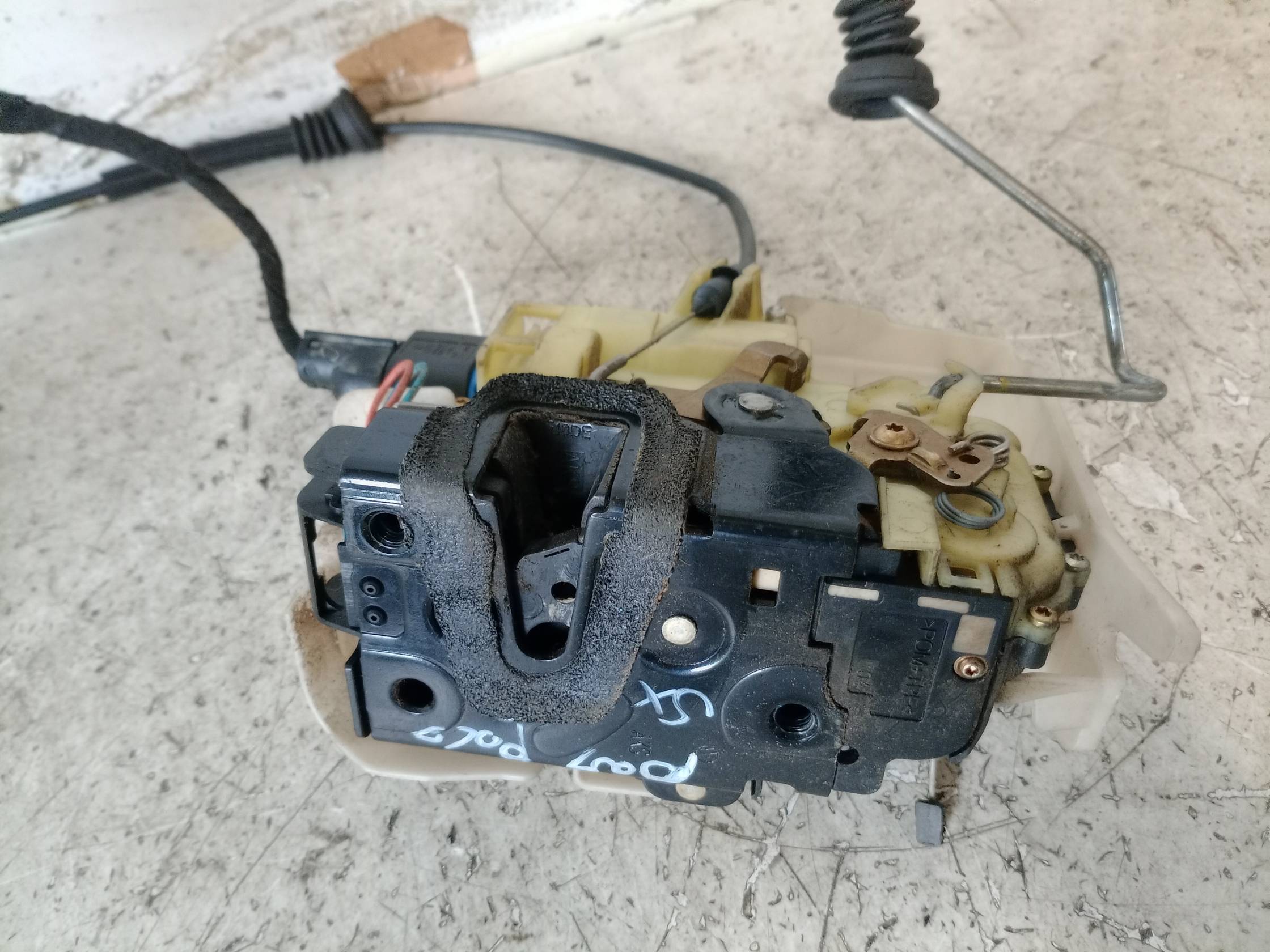 Serratura porta ant. dx.