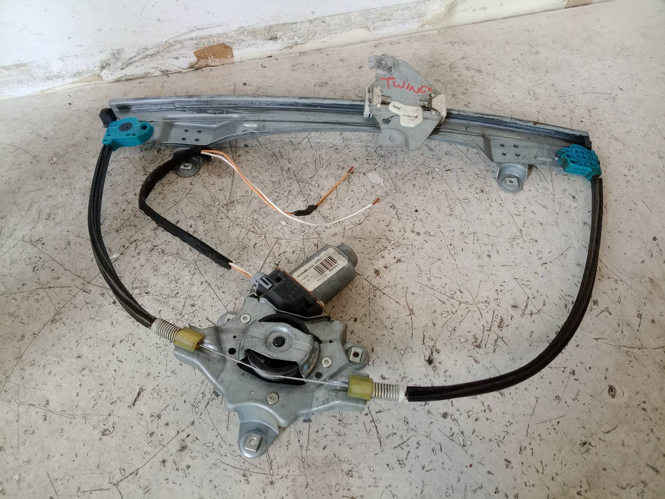 Alzacristallo elettr. porta ant. con motorino sx.