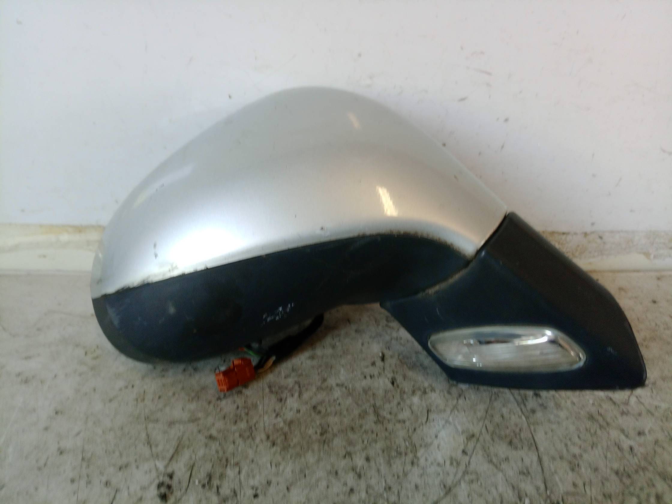 Retrovisore est. regolaz. elettr. dx.