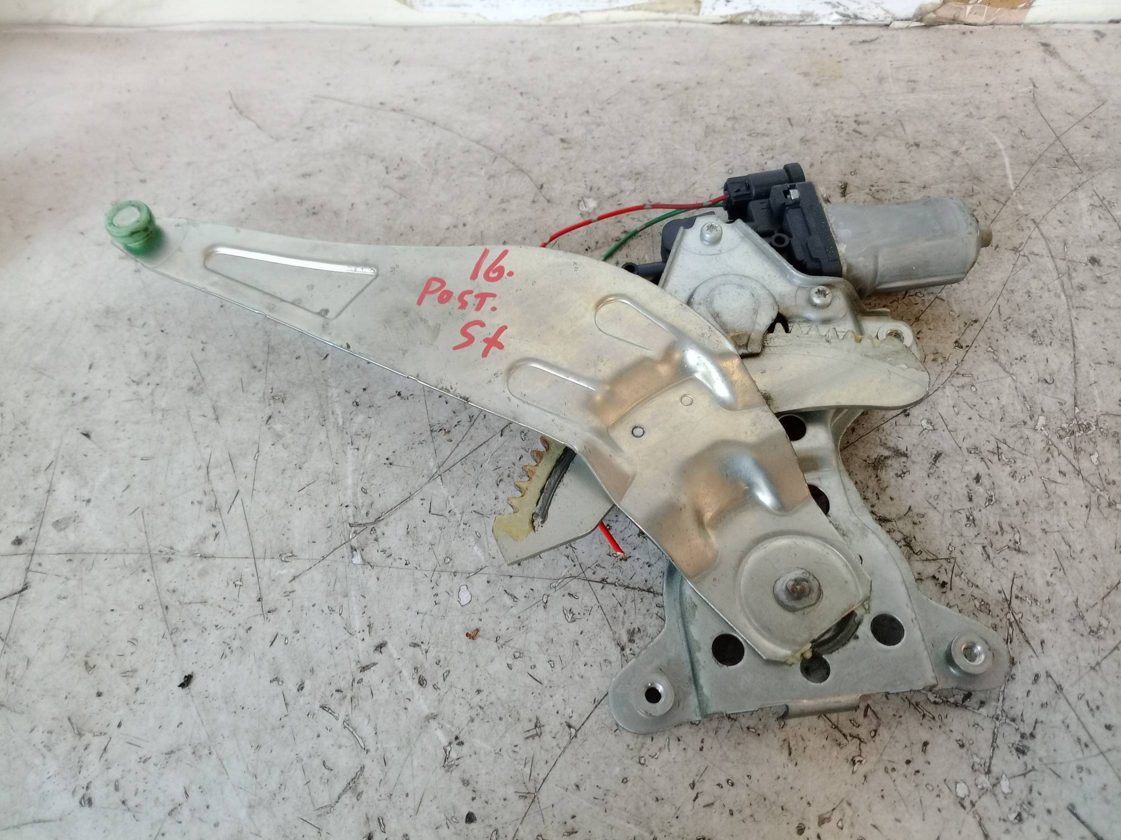 Alzacristallo elettr. porta post. sx.