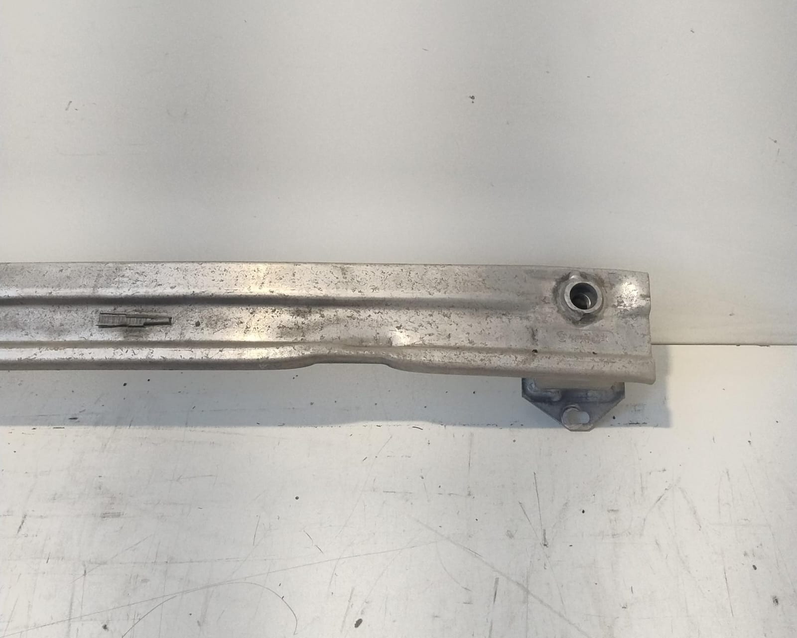 Traversa paraurti post.