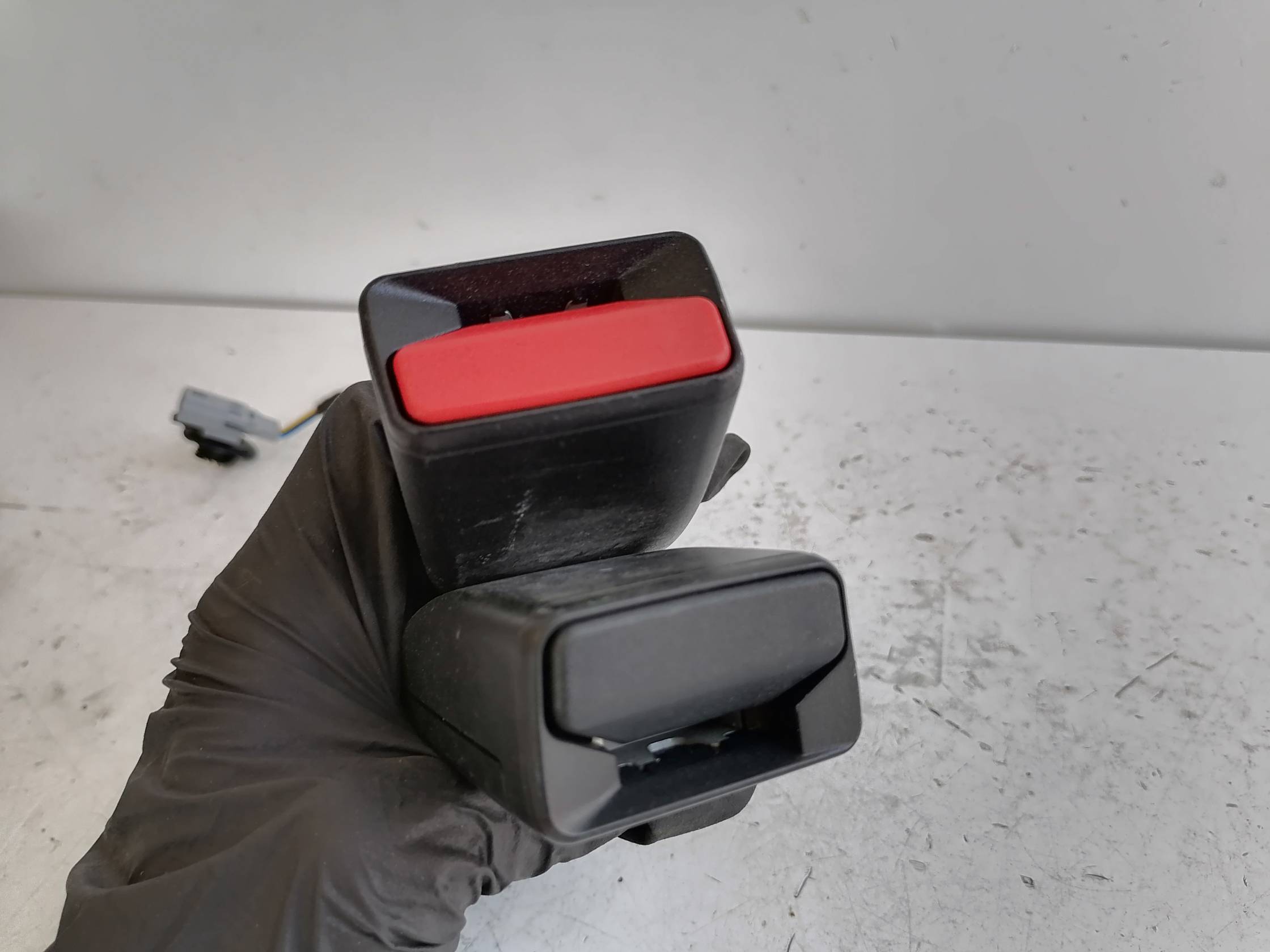 Aggancio cintura di sicurezza post. sx.