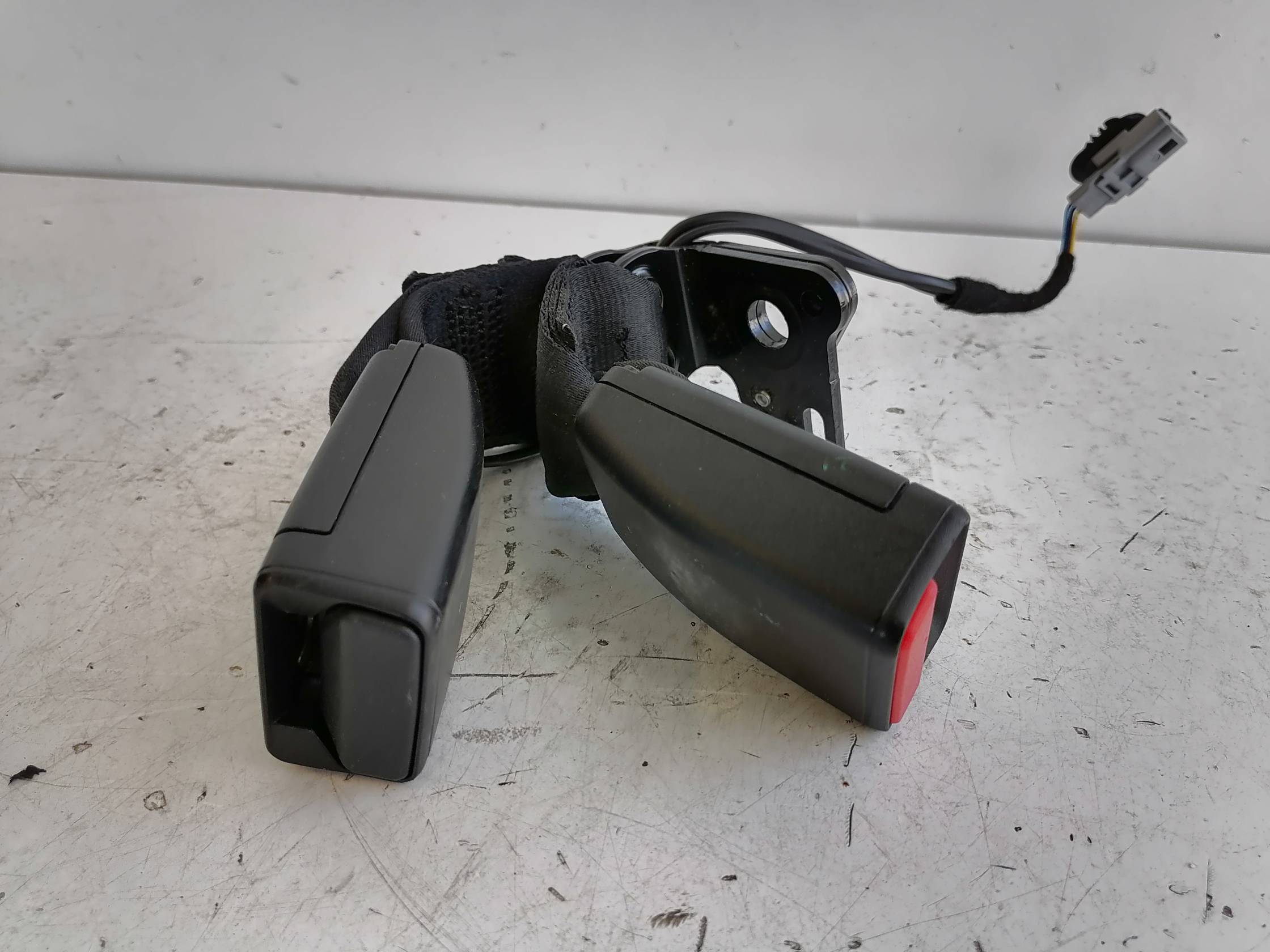 Aggancio cintura di sicurezza post. sx.