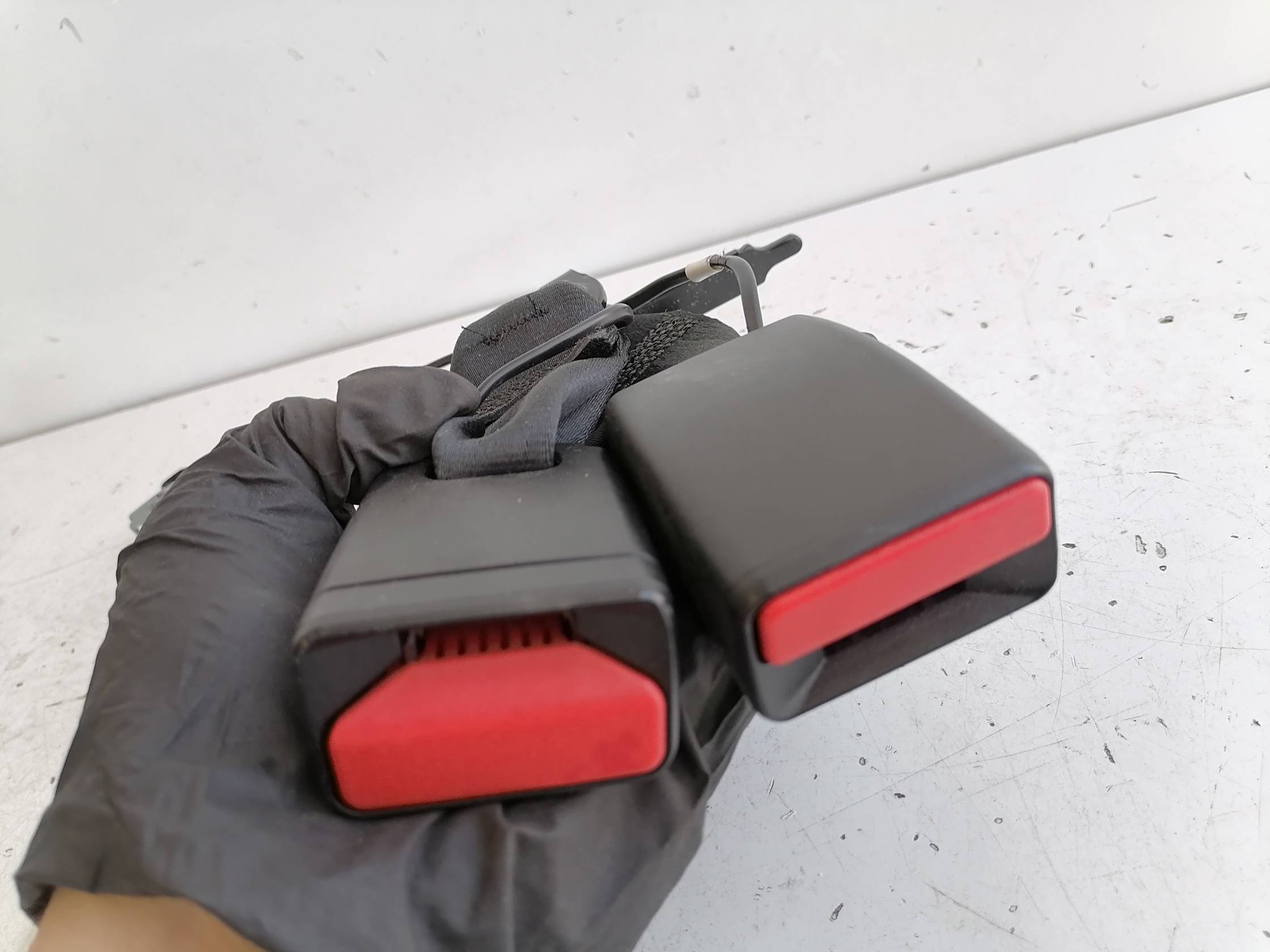 Aggancio cintura di sicurezza post. dx.