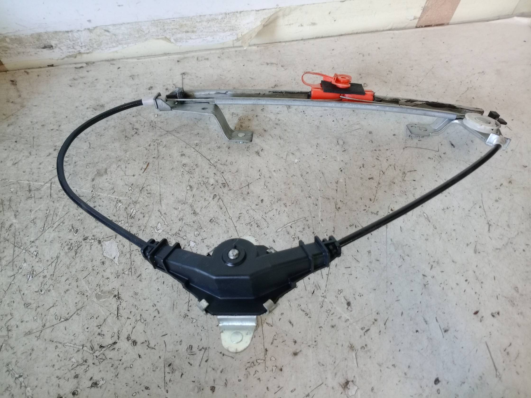 Alzacristallo porta post. dx.