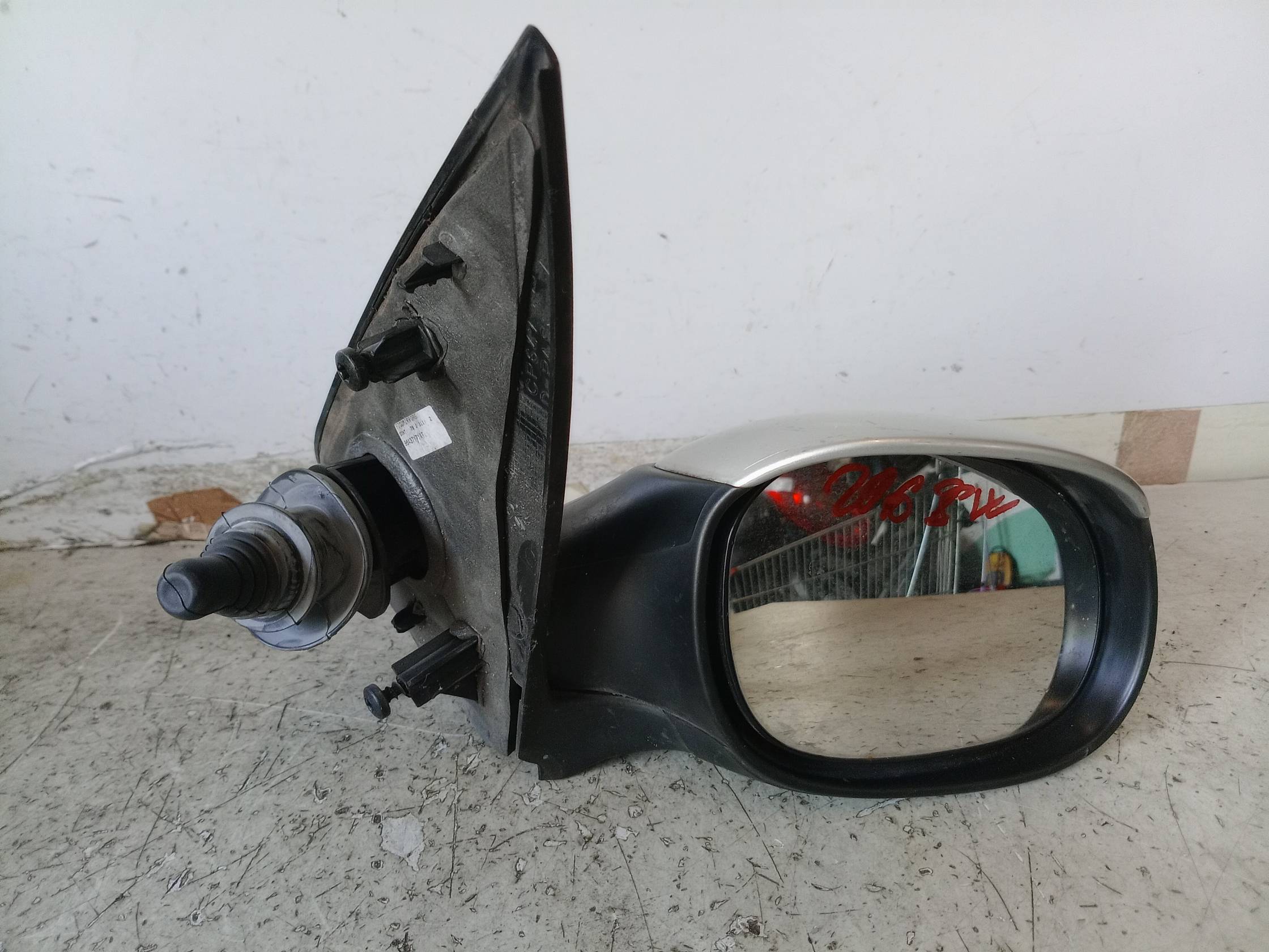 Retrovisore est. dx.