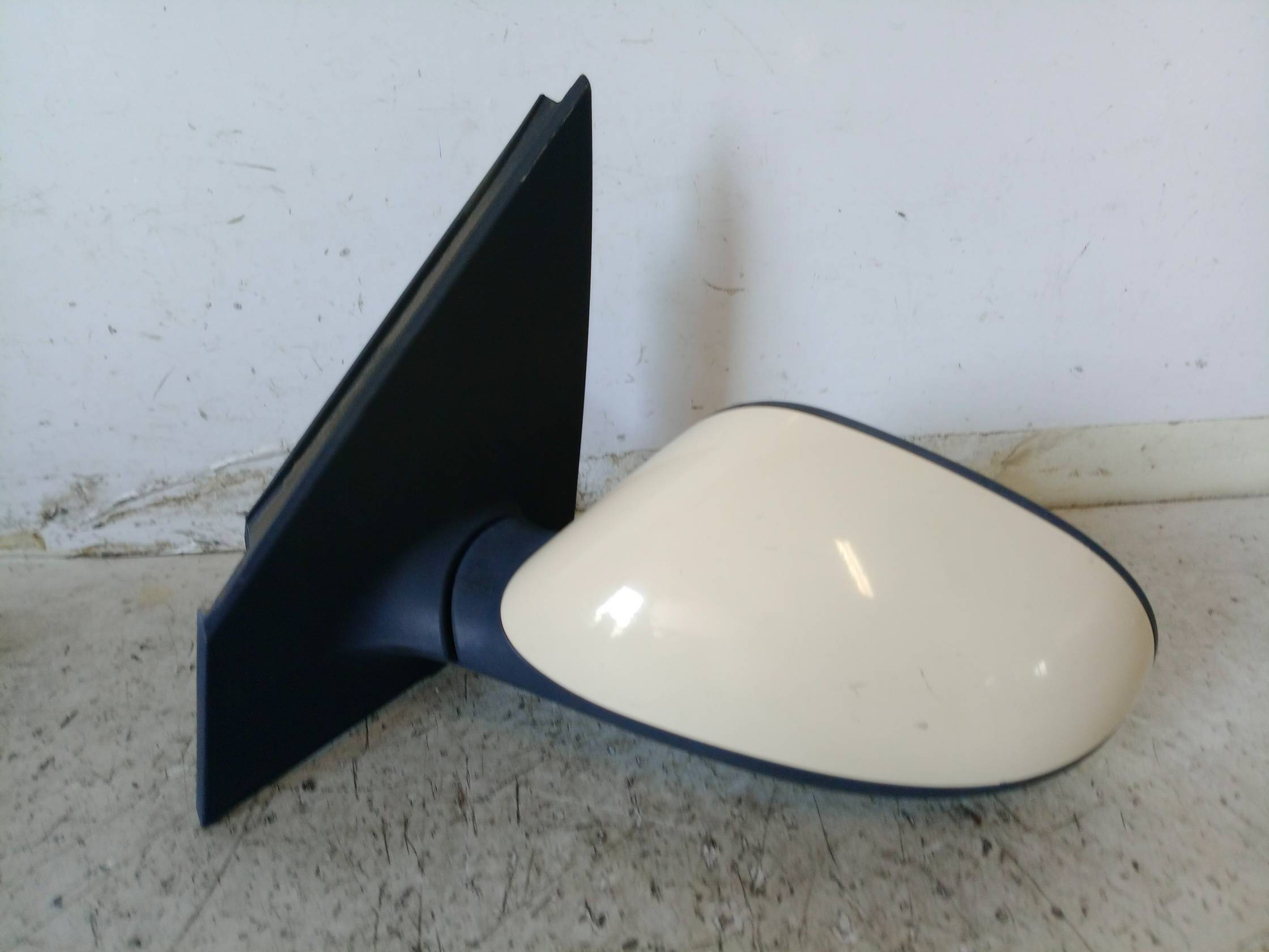 Retrovisore est. regolaz. elettr. sx.