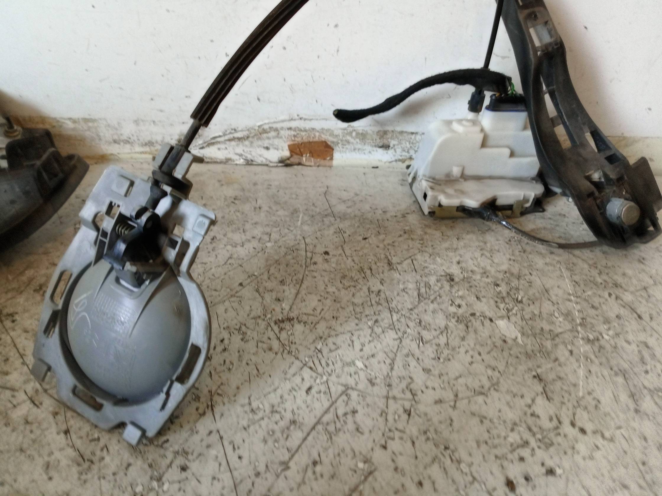 Serratura porta ant. sx.