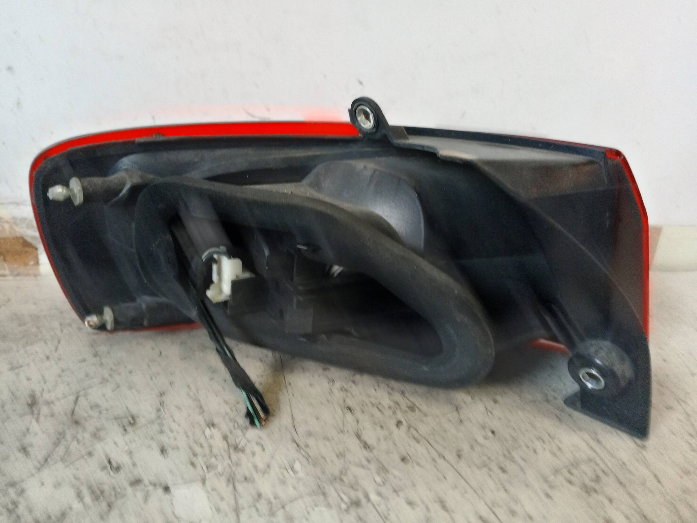 Fanale post. parte est. dx.