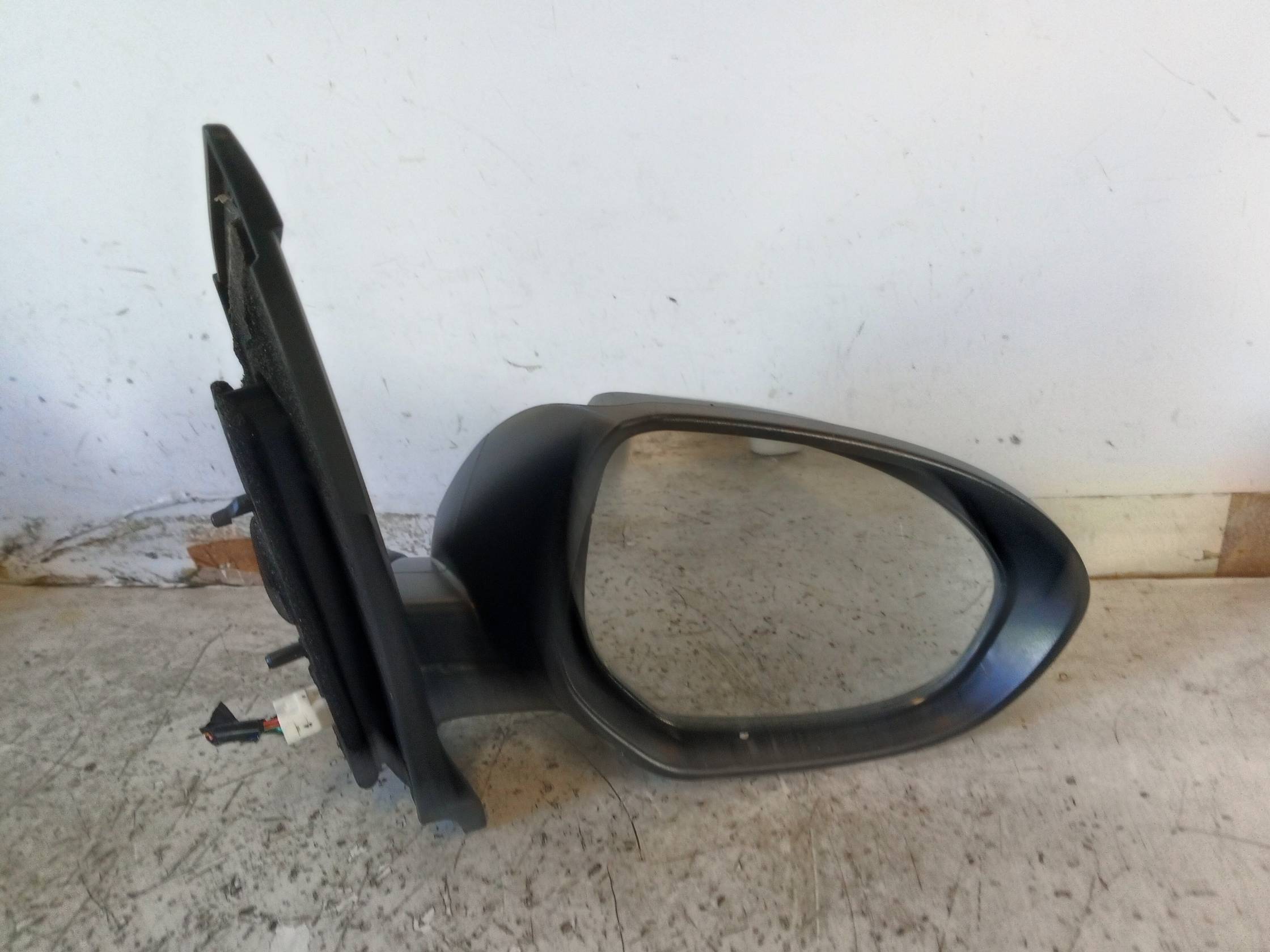 Retrovisore est. regolaz. elettr. dx.