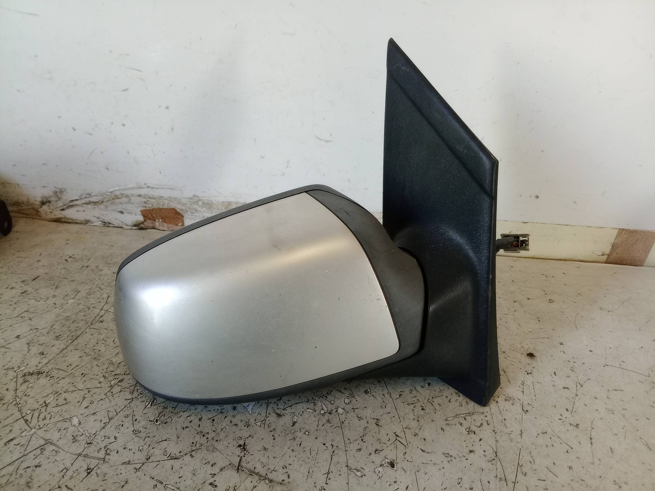 Retrovisore est. regolaz. elettr. dx.