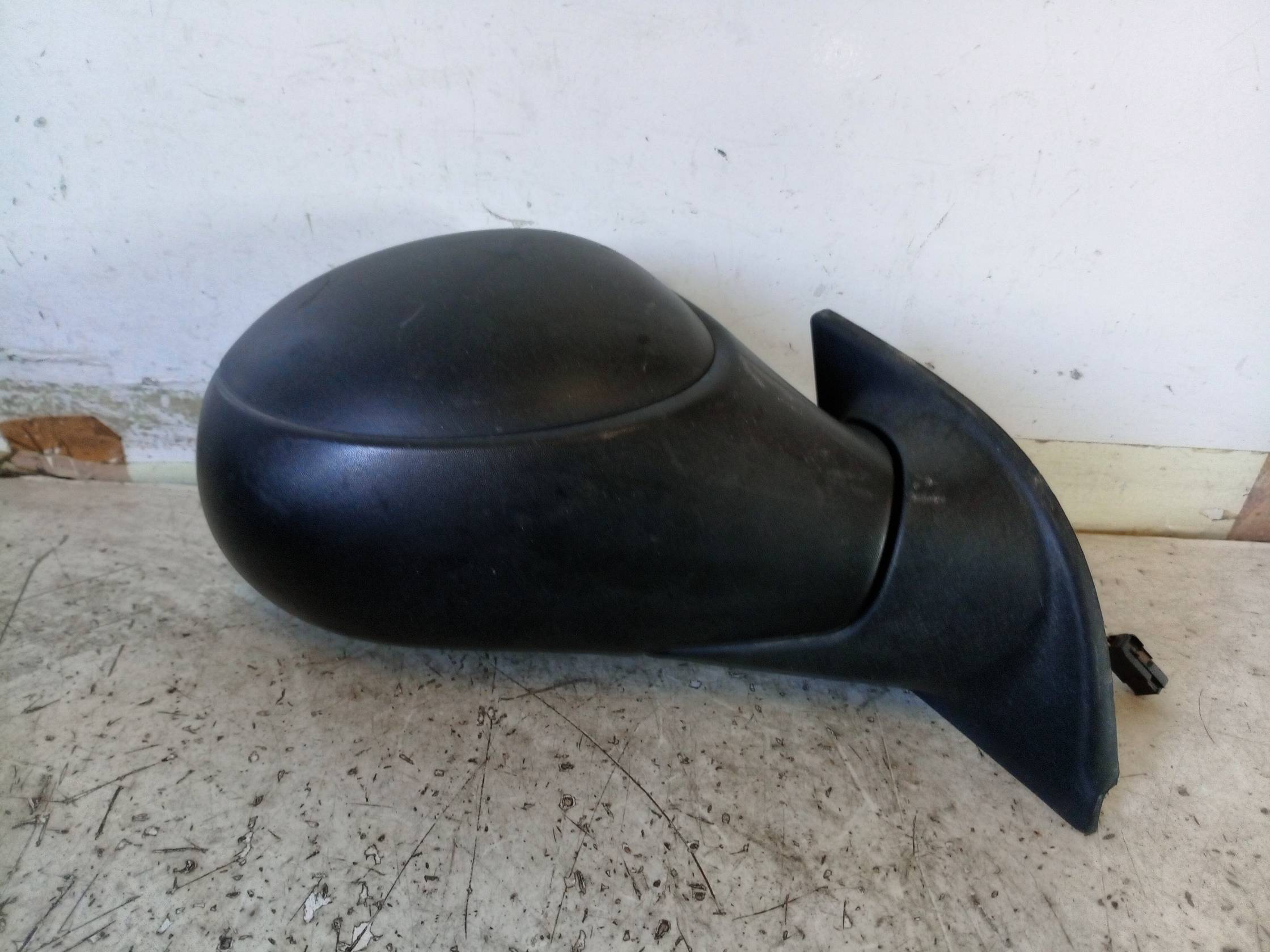 Retrovisore est. regolaz. elettr. dx.