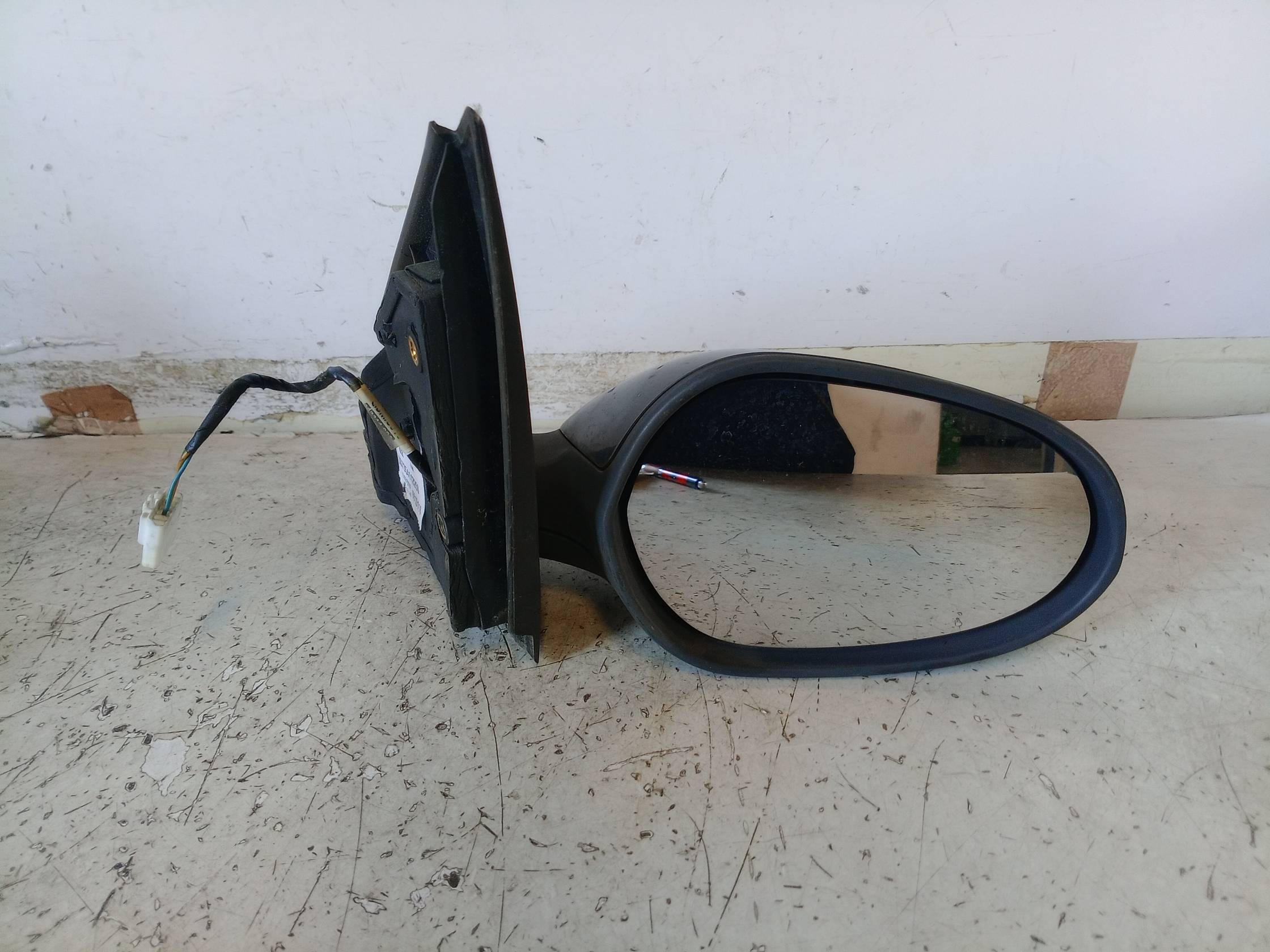 Retrovisore est. regolaz. elettr. dx.