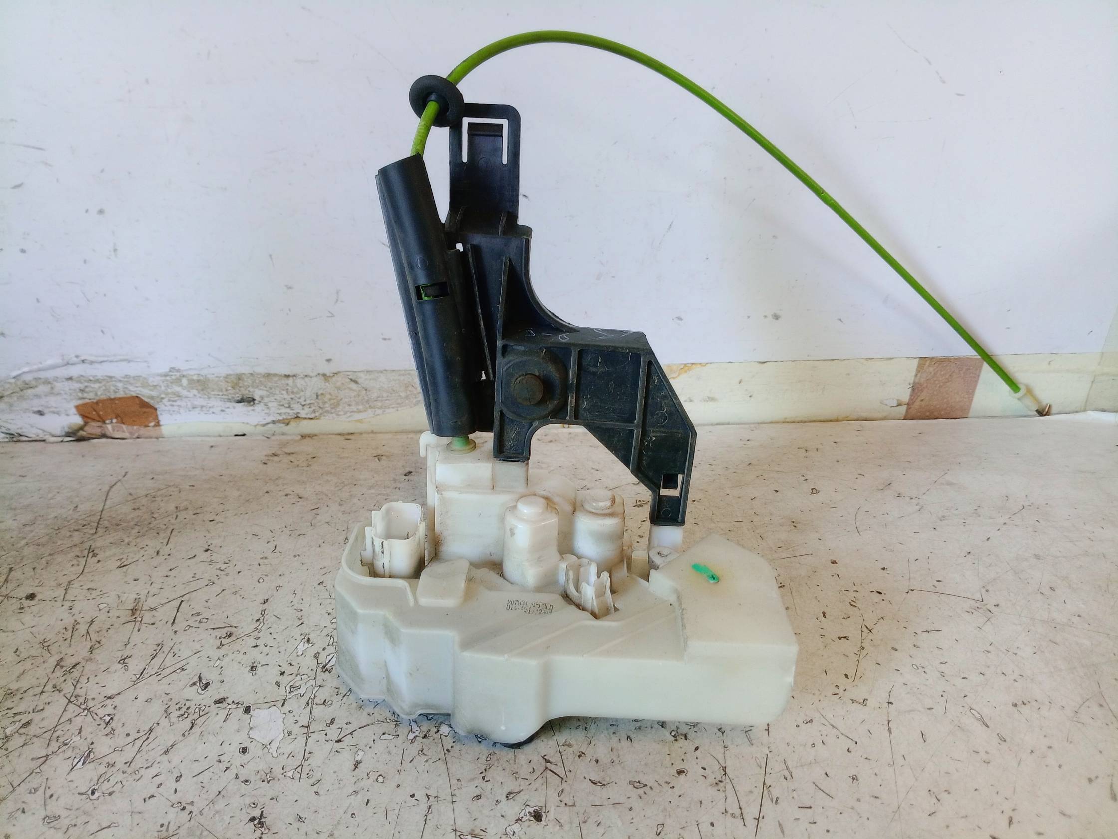 Serratura porta ant. dx.