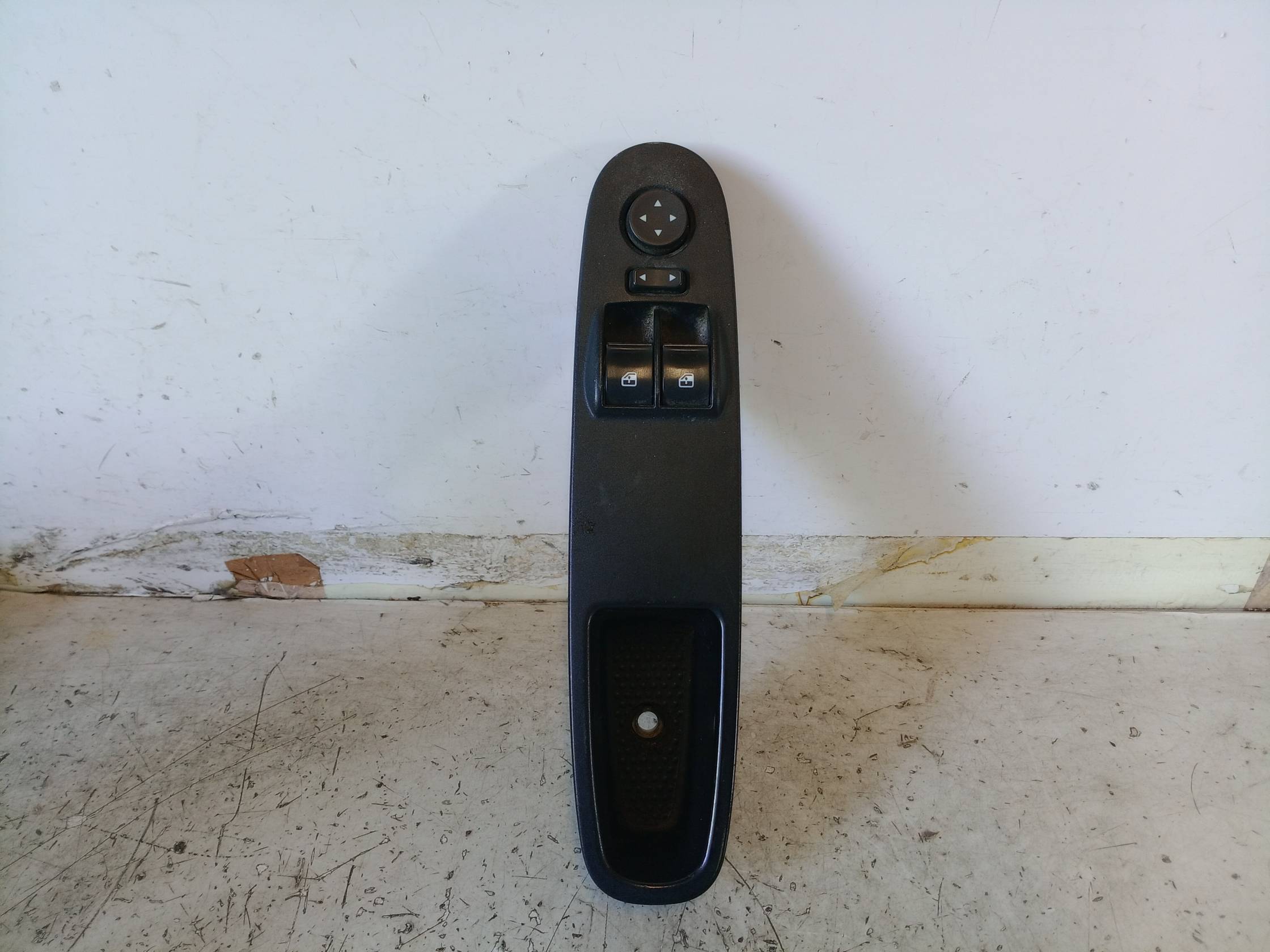 Blocco comandi alzacristalli e retrovisori est.