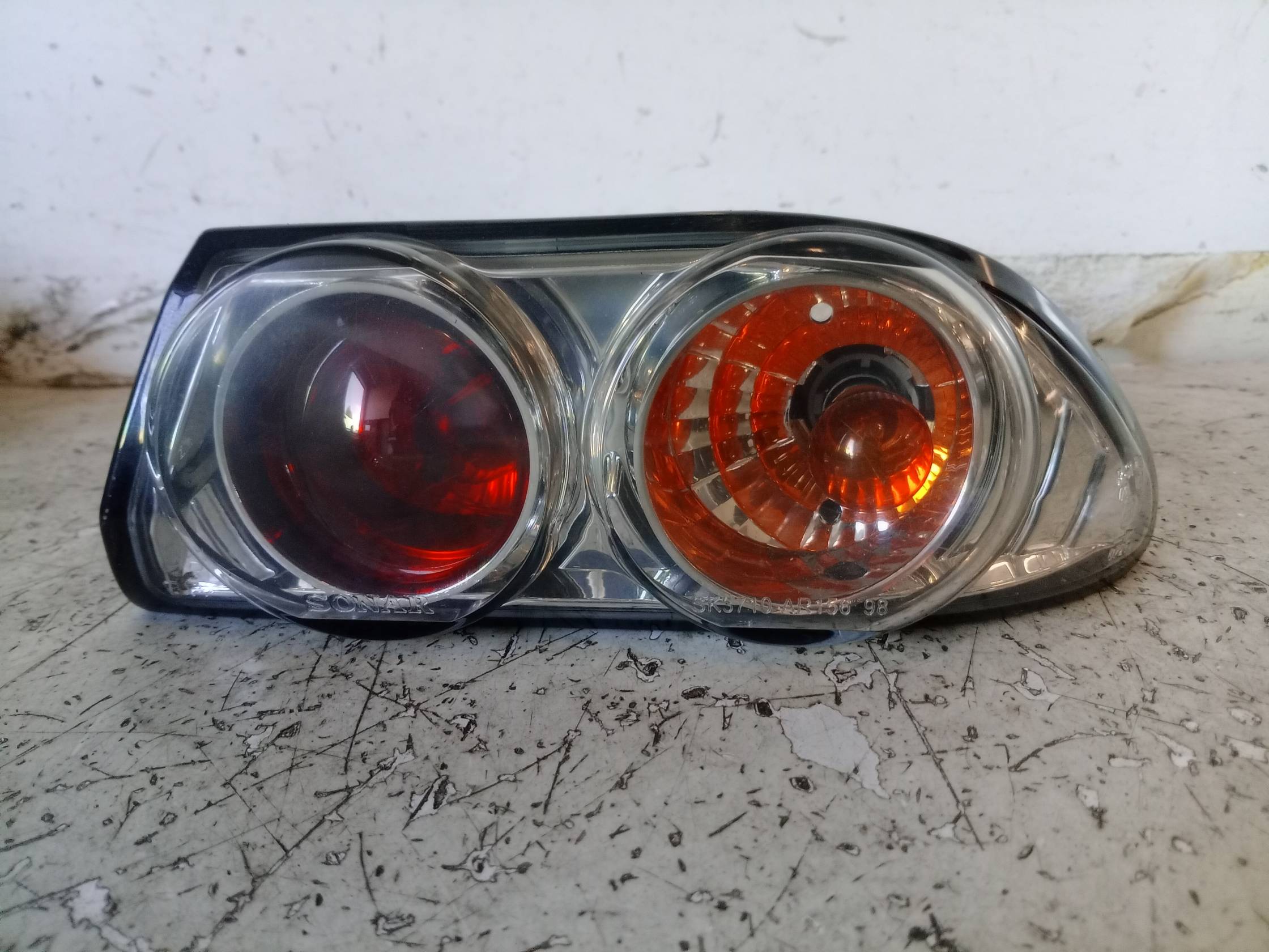 Fanale post. parte est. dx.