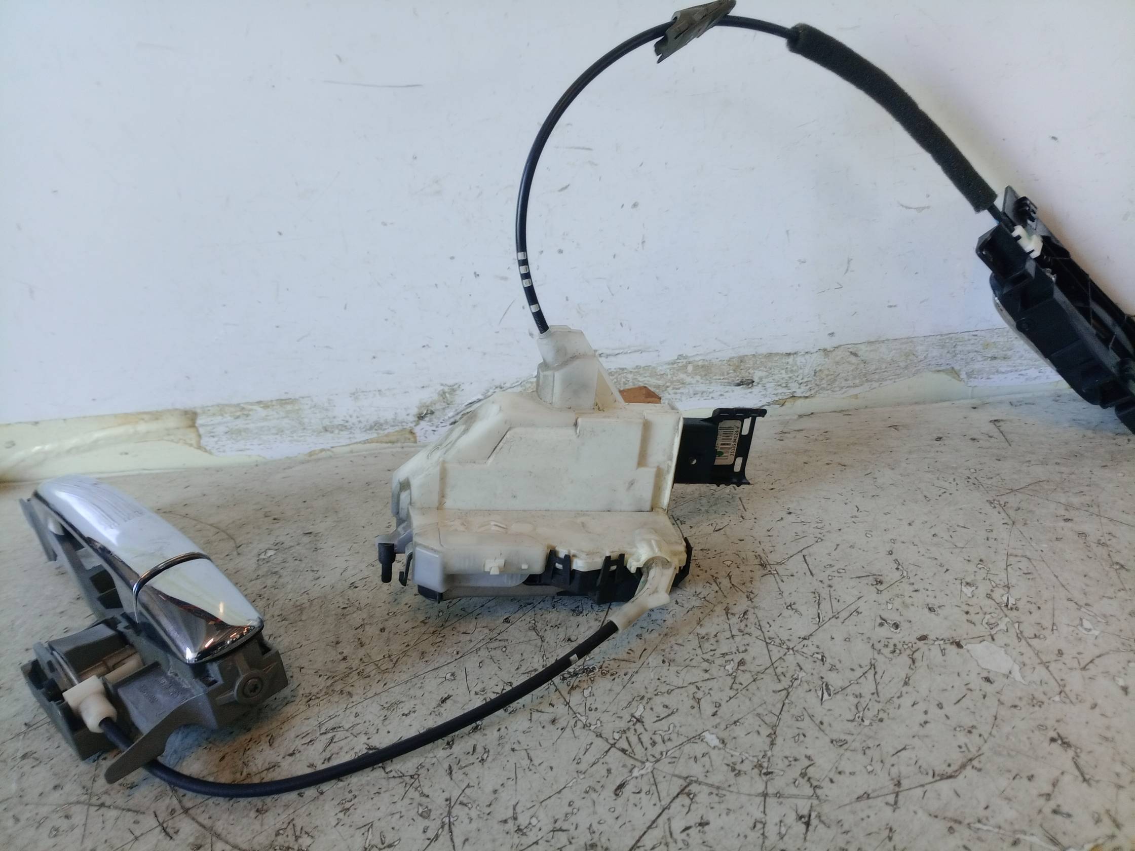 Serratura porta ant. dx.