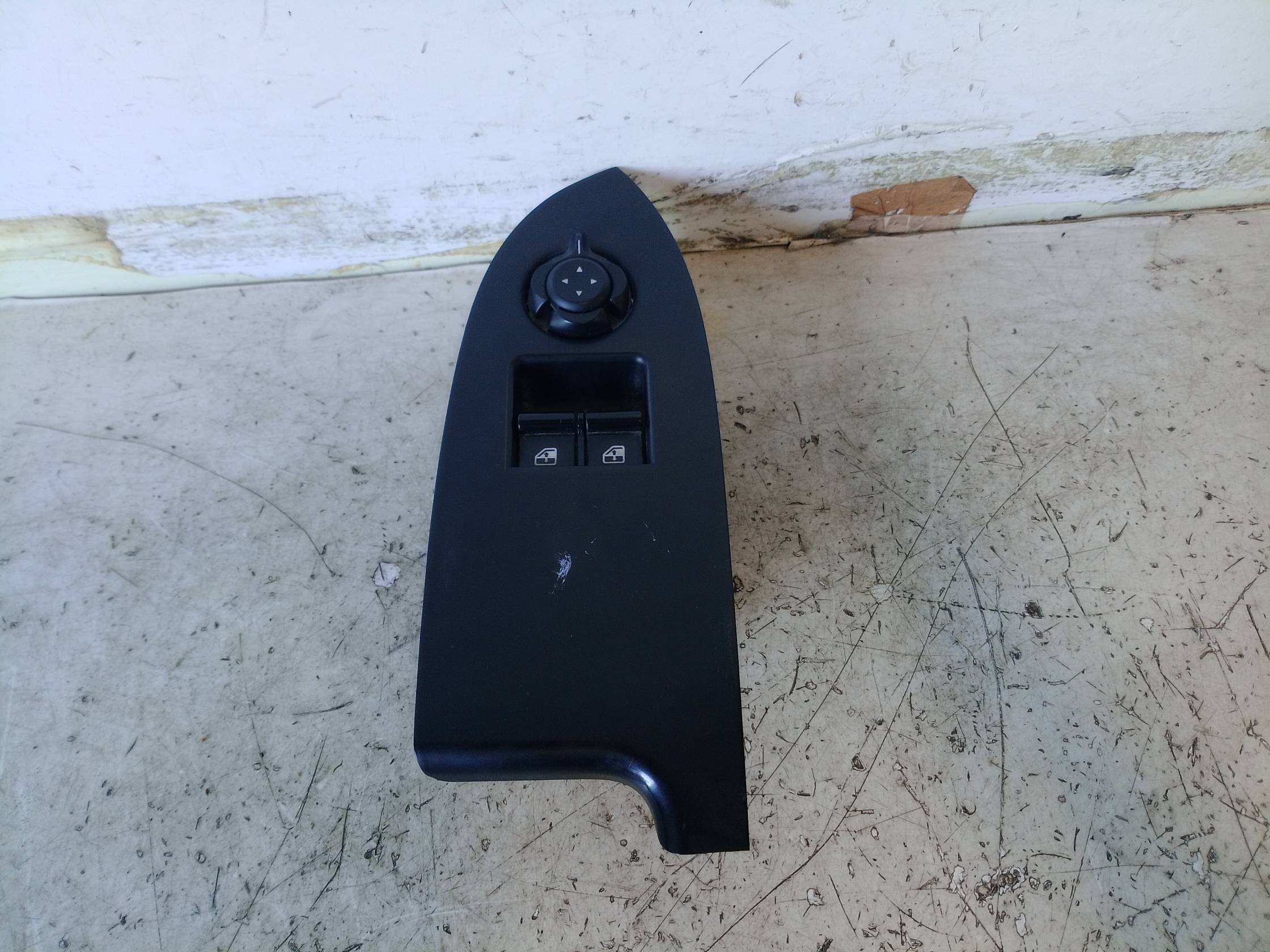 Blocco comandi alzacristalli e retrovisori est.