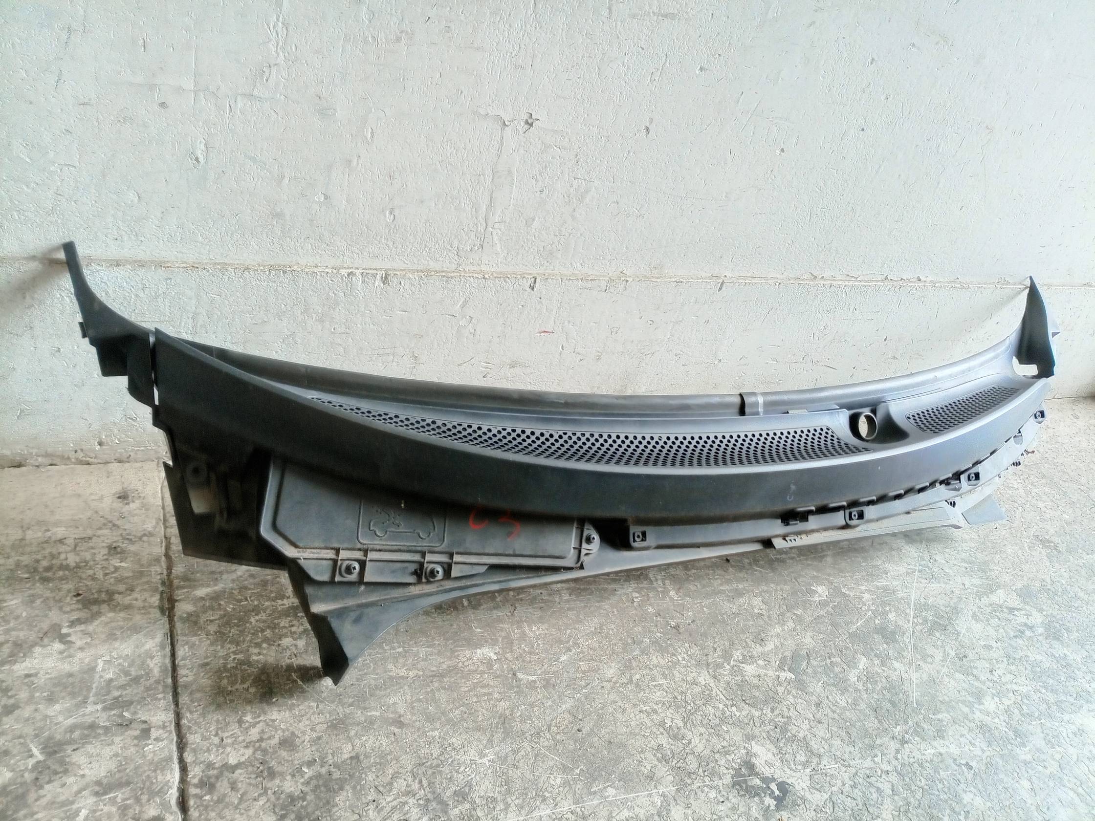 Griglia centr. sottoparabrezza