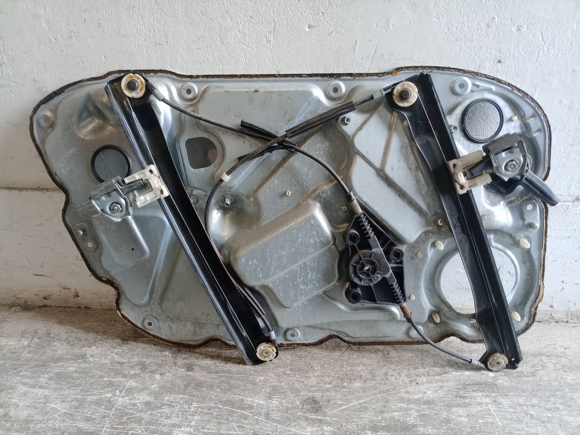 Alzacristallo elettr. porta ant. dx.