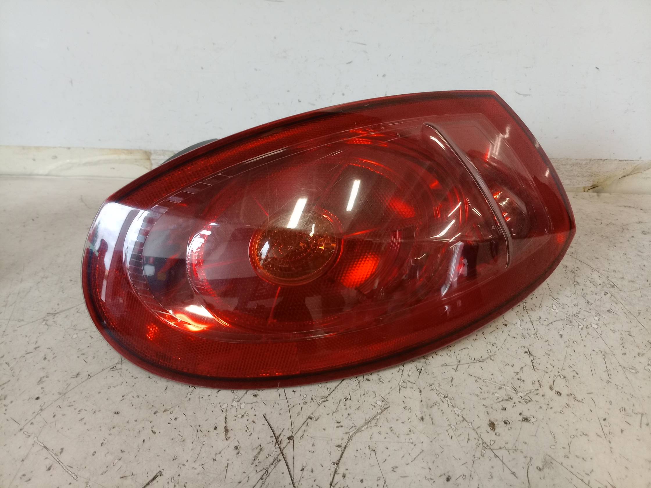 Fanale post. dx. Fanale post. dx.